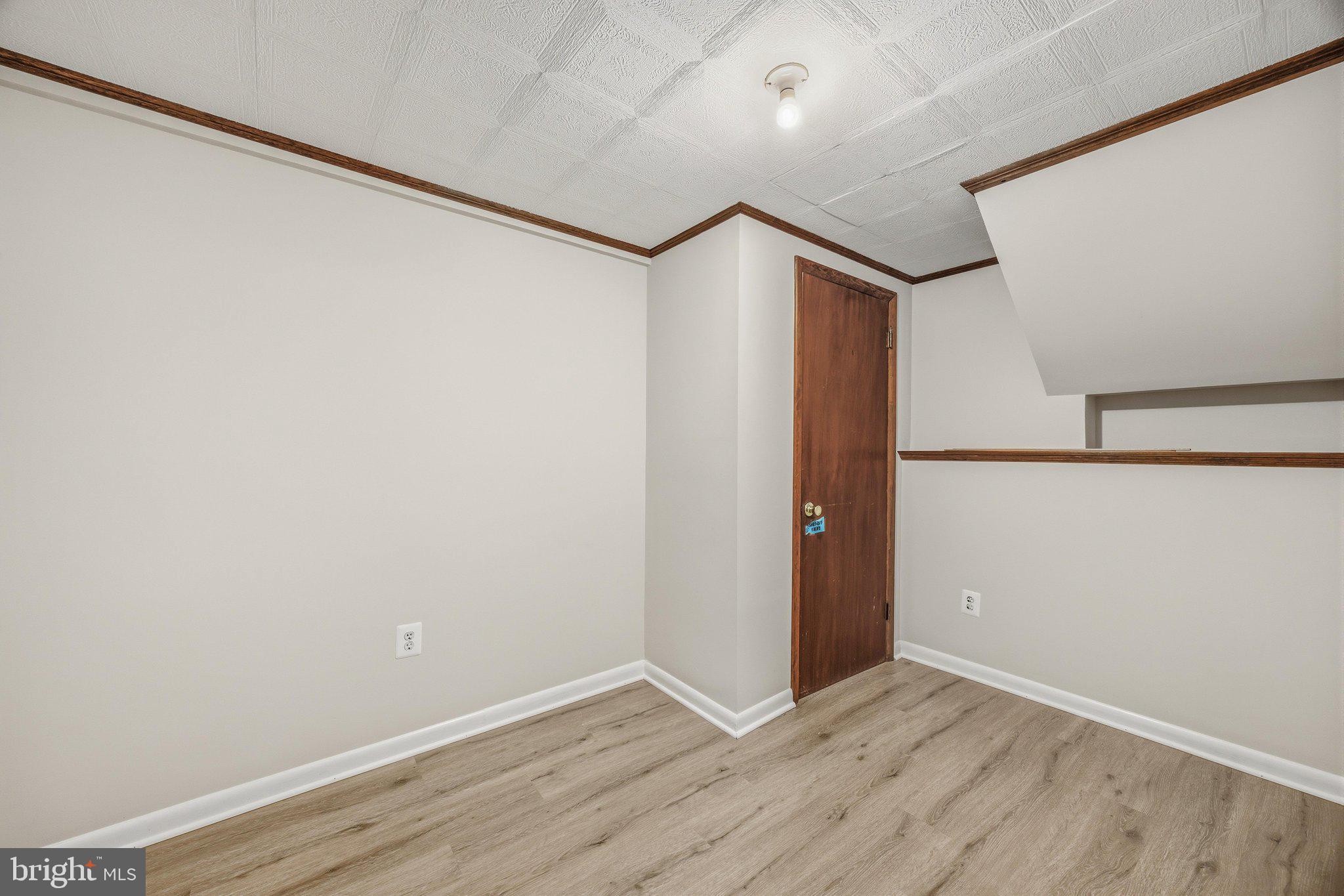 SELLMAN ESTATES - Residential
