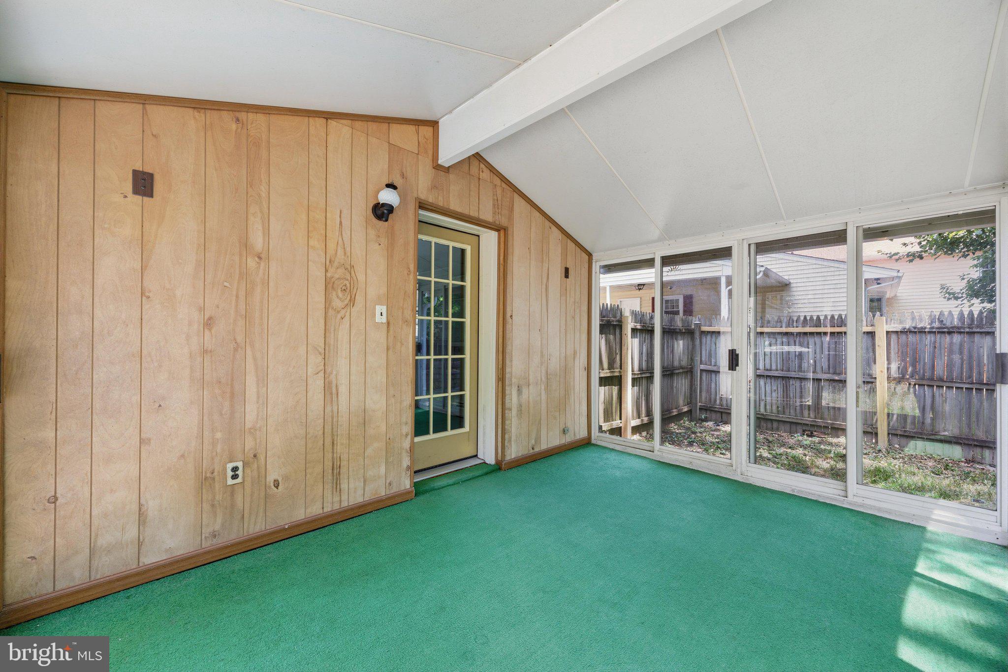 SELLMAN ESTATES - Residential
