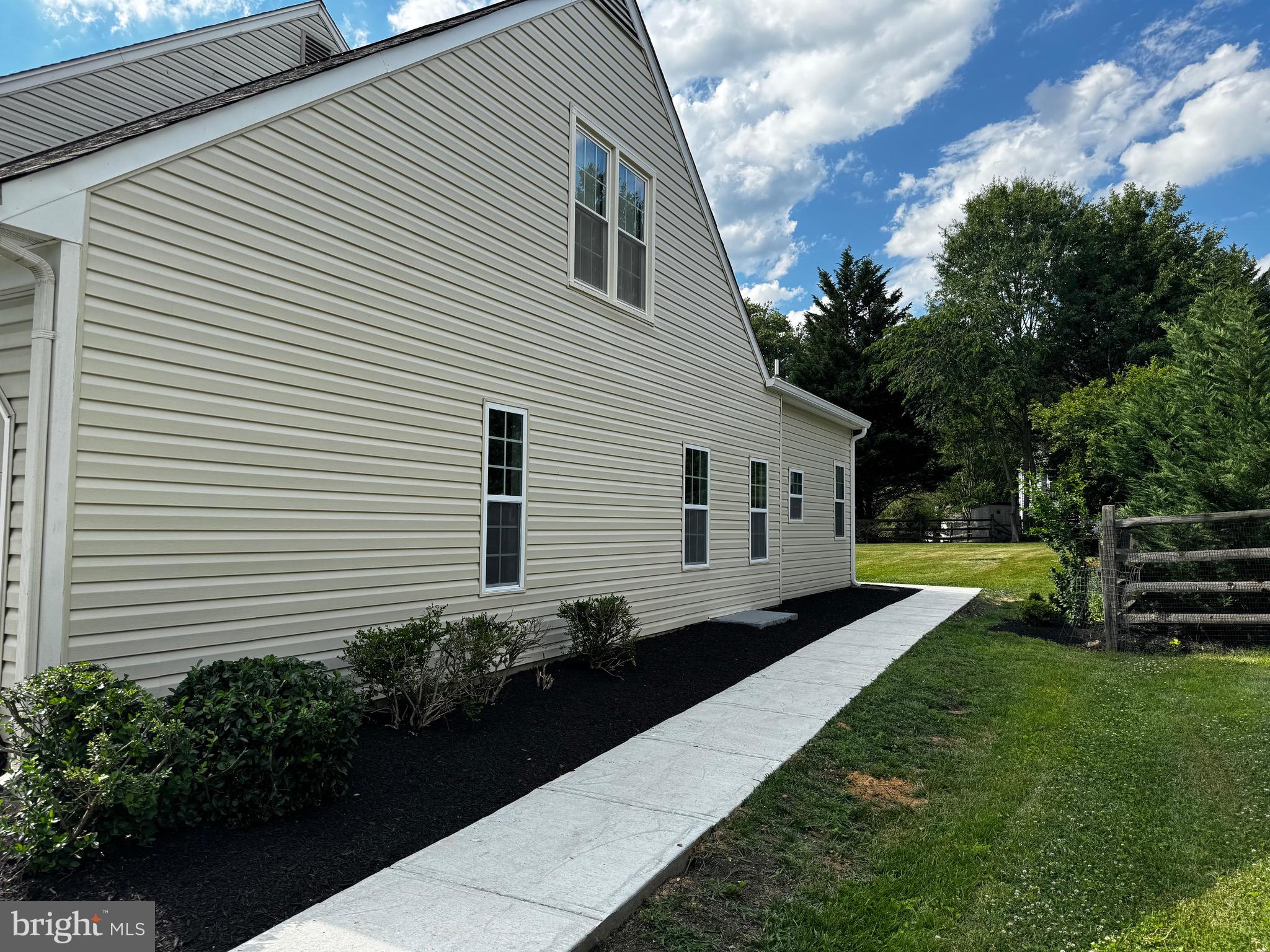 WILLOW RIDGE - Residential