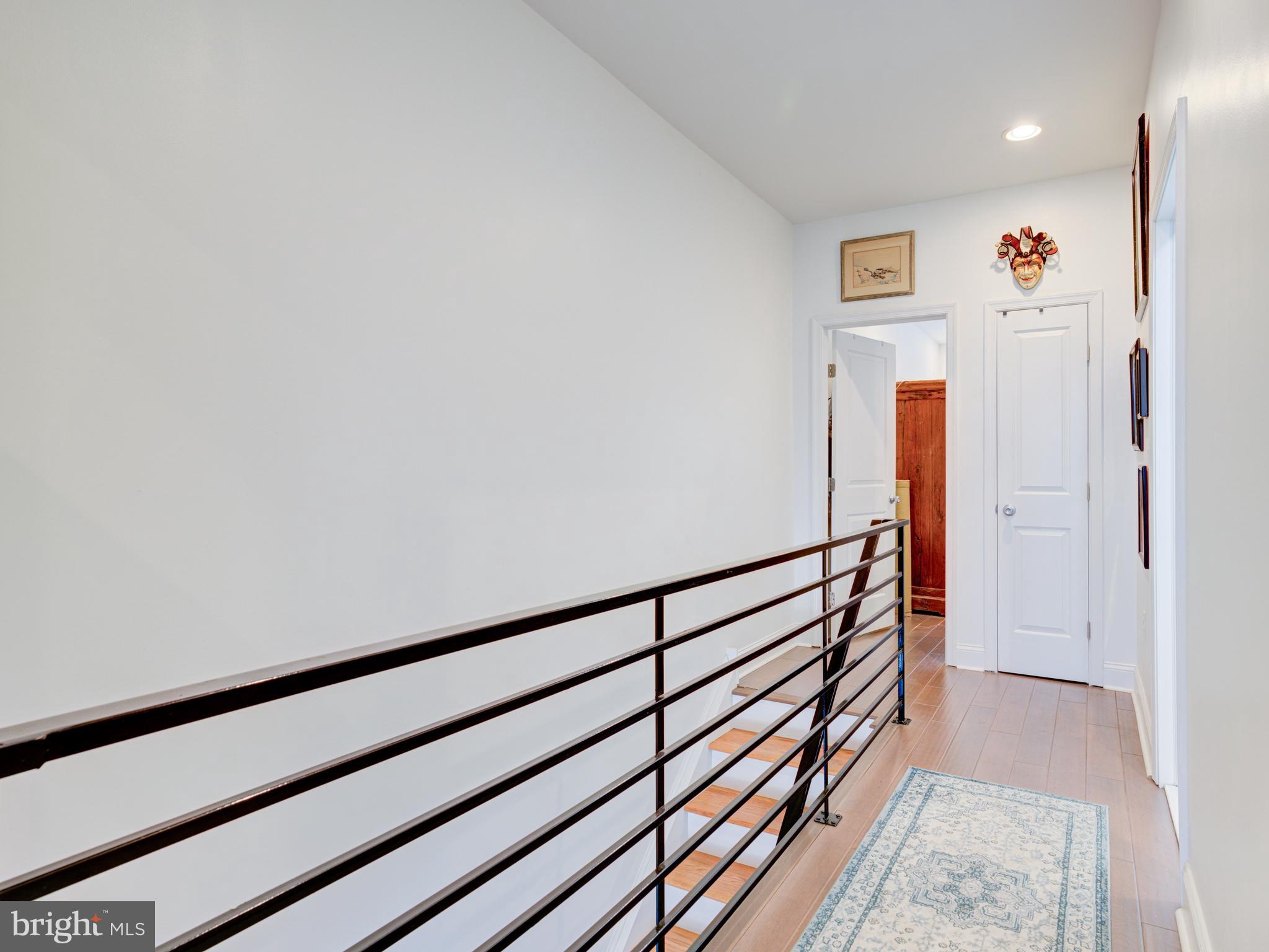 WHITMAN - Residential