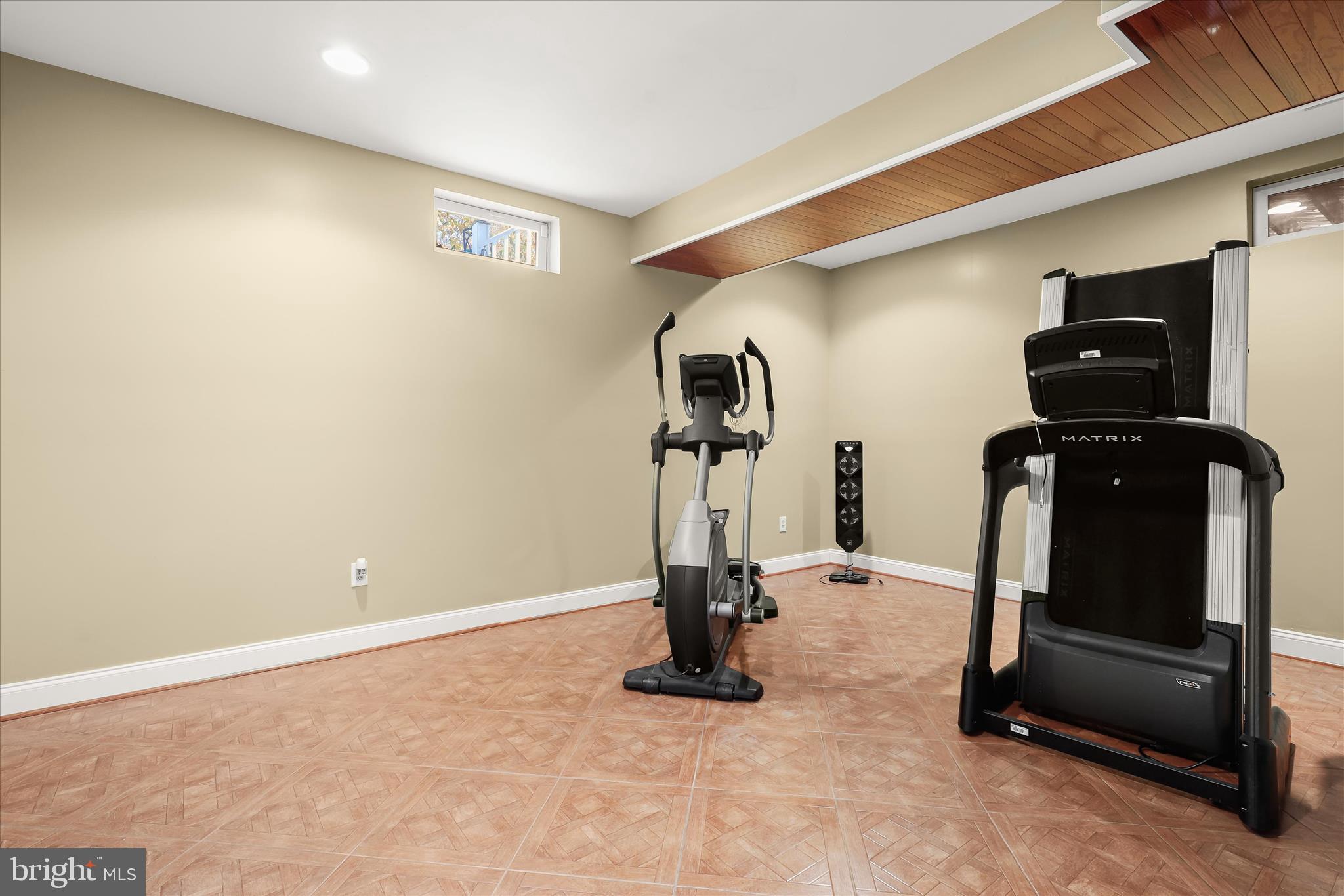 HUNTERBROOKE - Residential