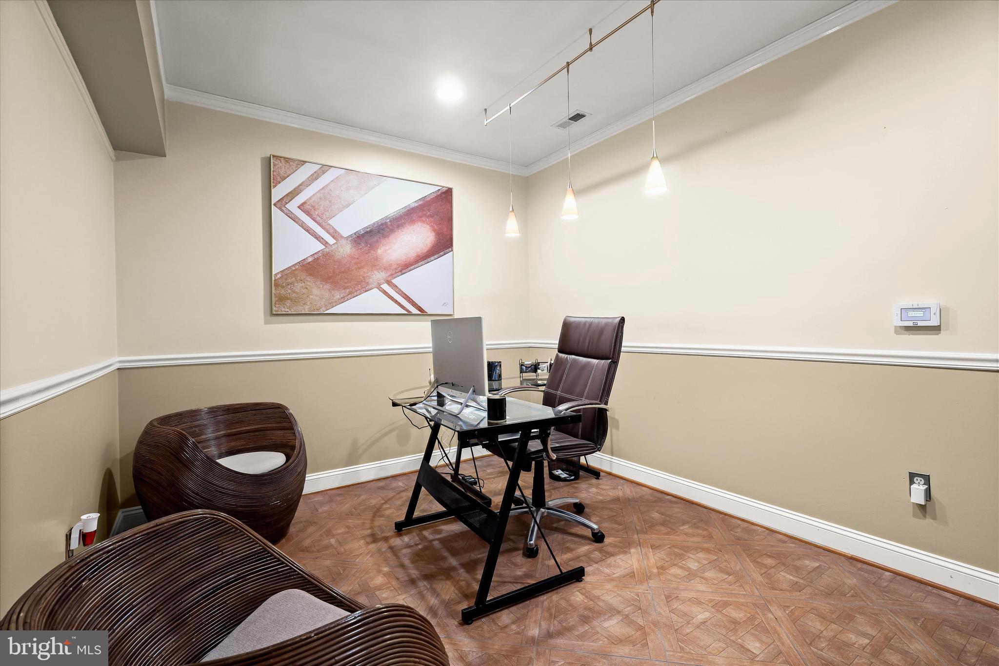 HUNTERBROOKE - Residential