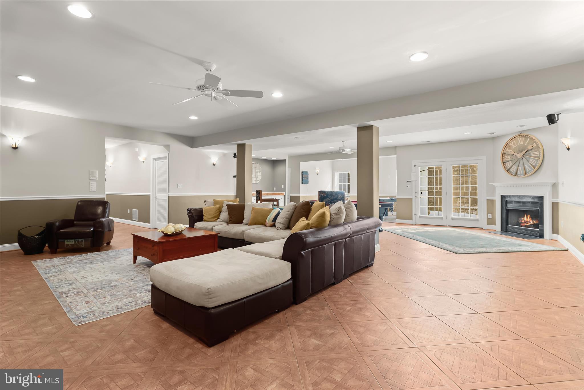 HUNTERBROOKE - Residential