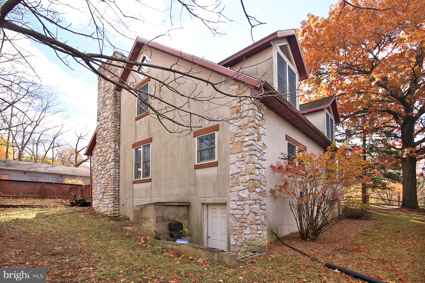HILLTOP ESTATES AREA - Residential