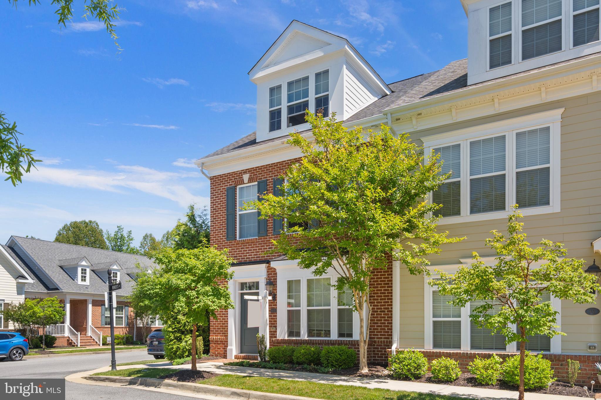THE VILLAGES OF STEEPLEC - Residential