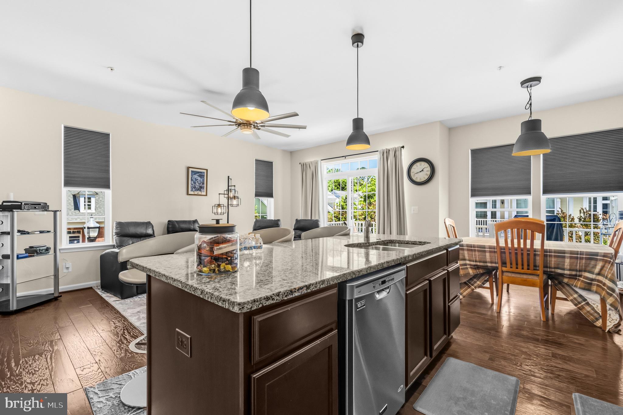 THE VILLAGES OF STEEPLEC - Residential