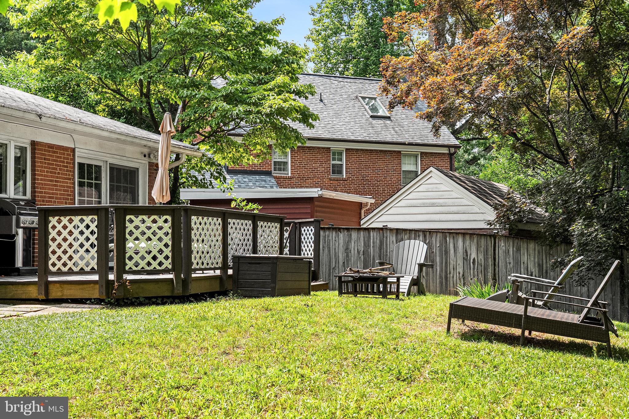 WOODSIDE PARK - Residential