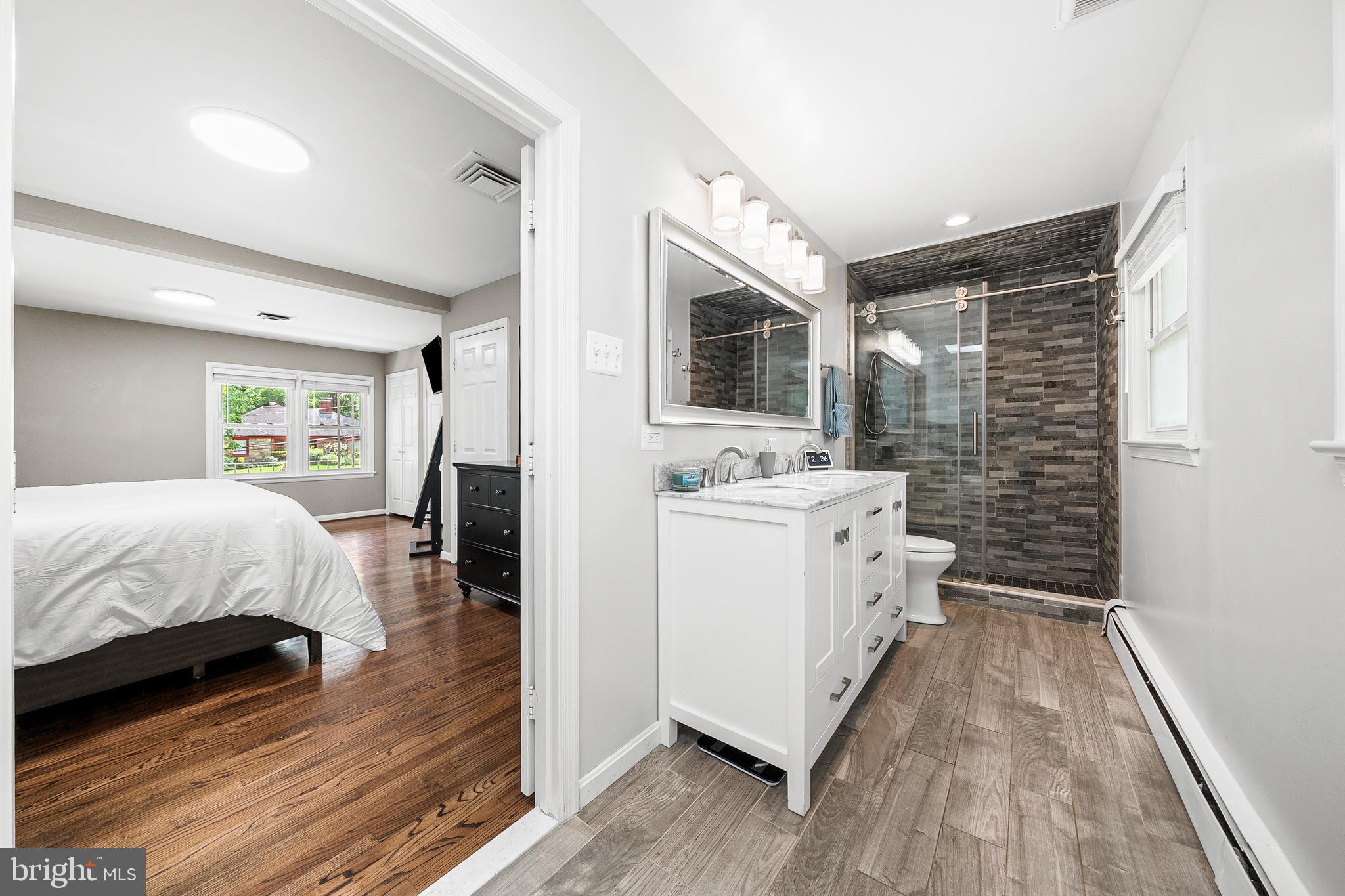 WOODSIDE PARK - Residential