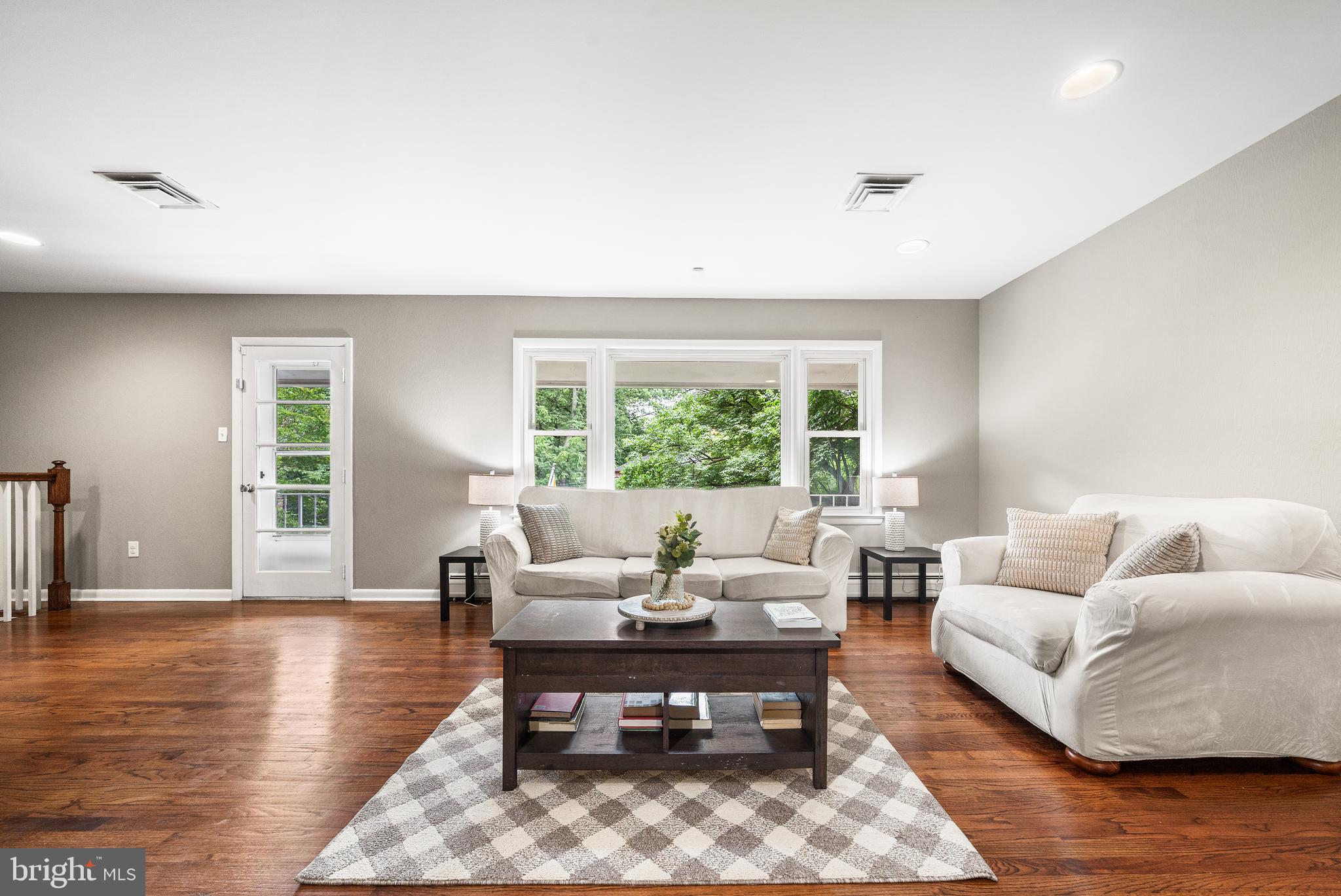 WOODSIDE PARK - Residential