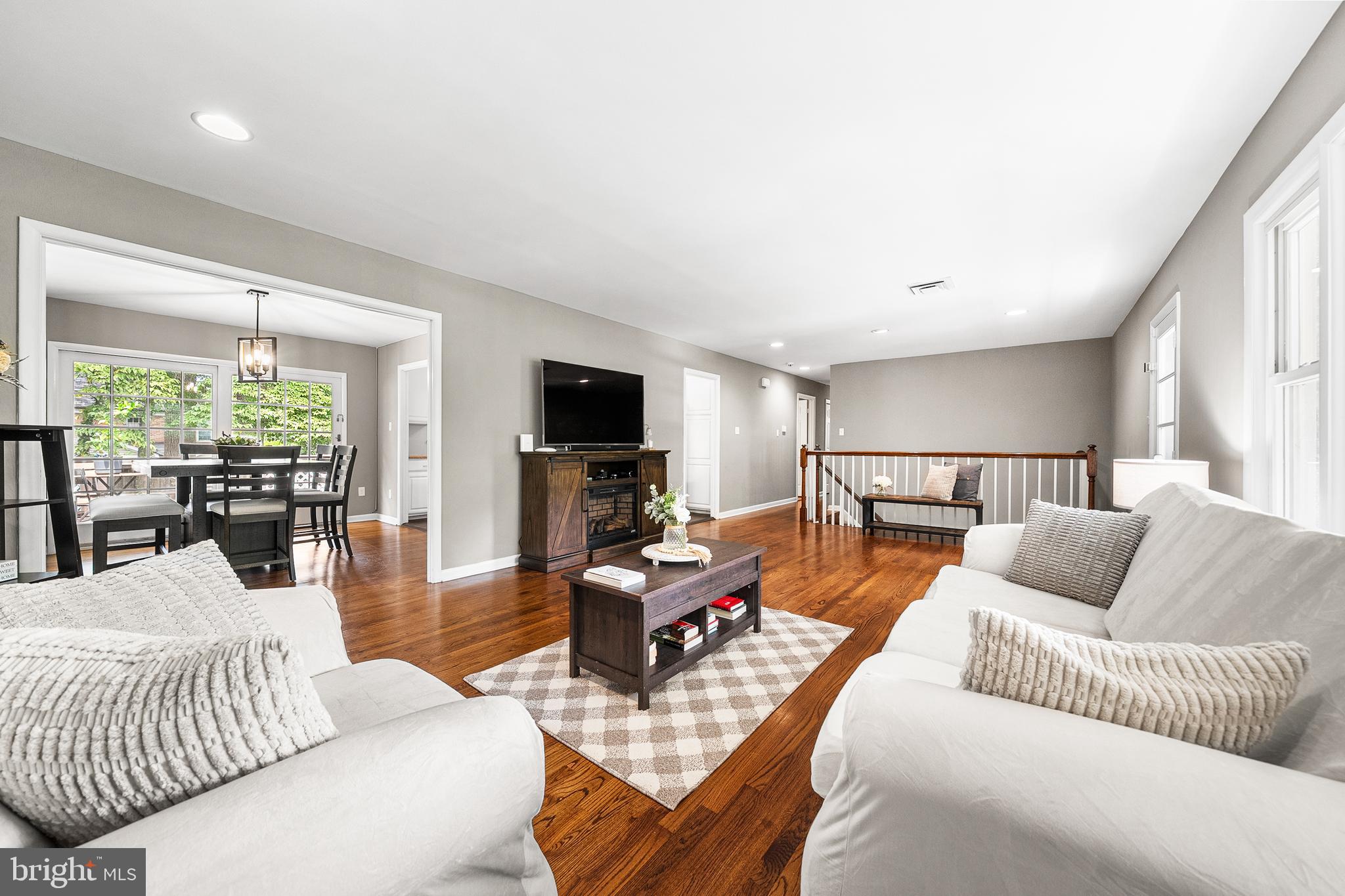 WOODSIDE PARK - Residential