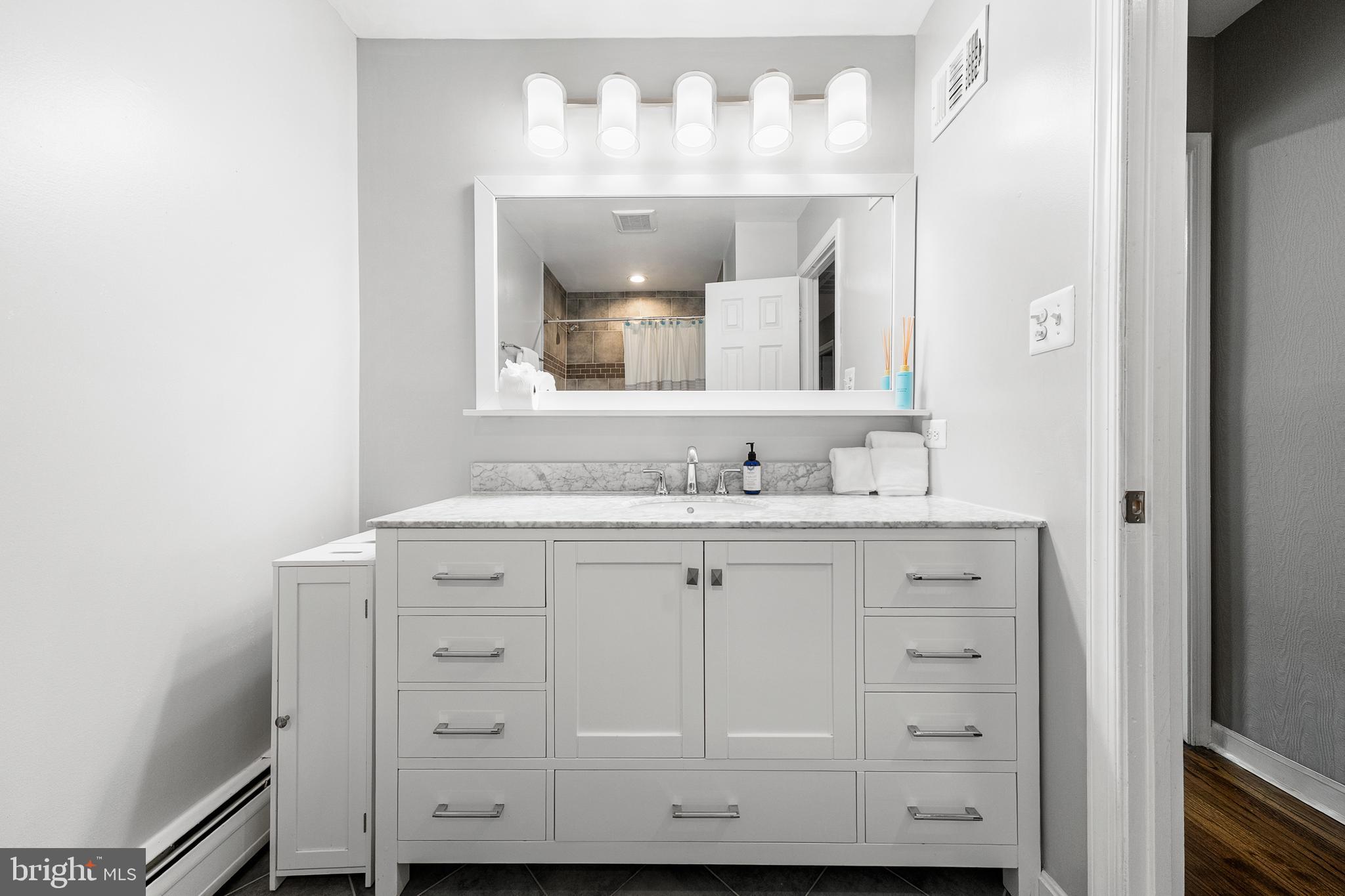 WOODSIDE PARK - Residential