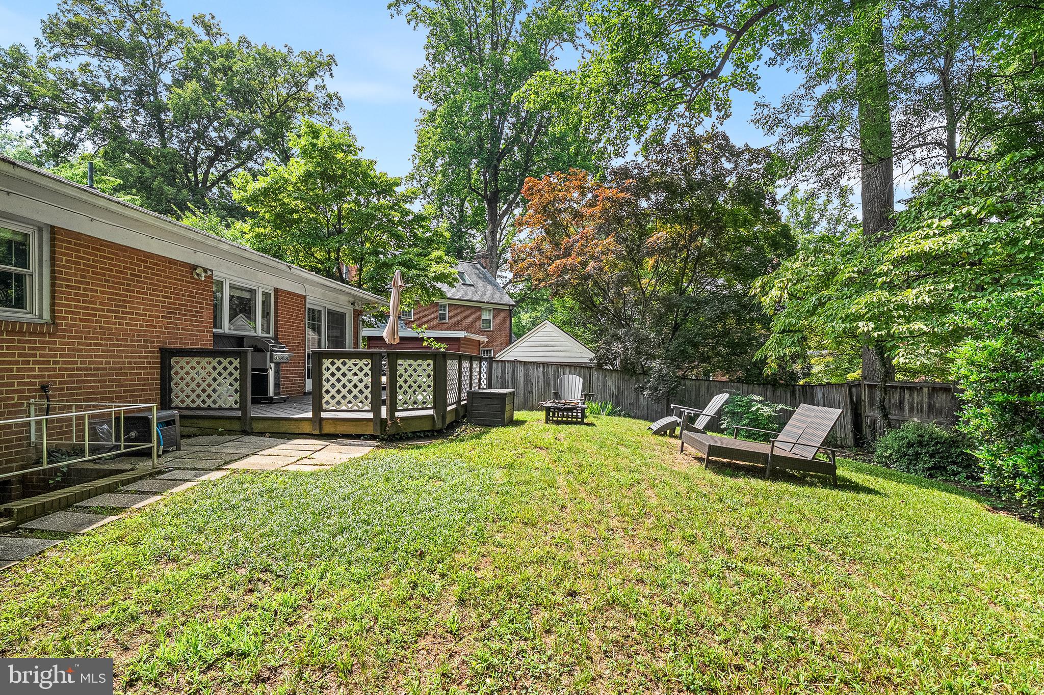 WOODSIDE PARK - Residential