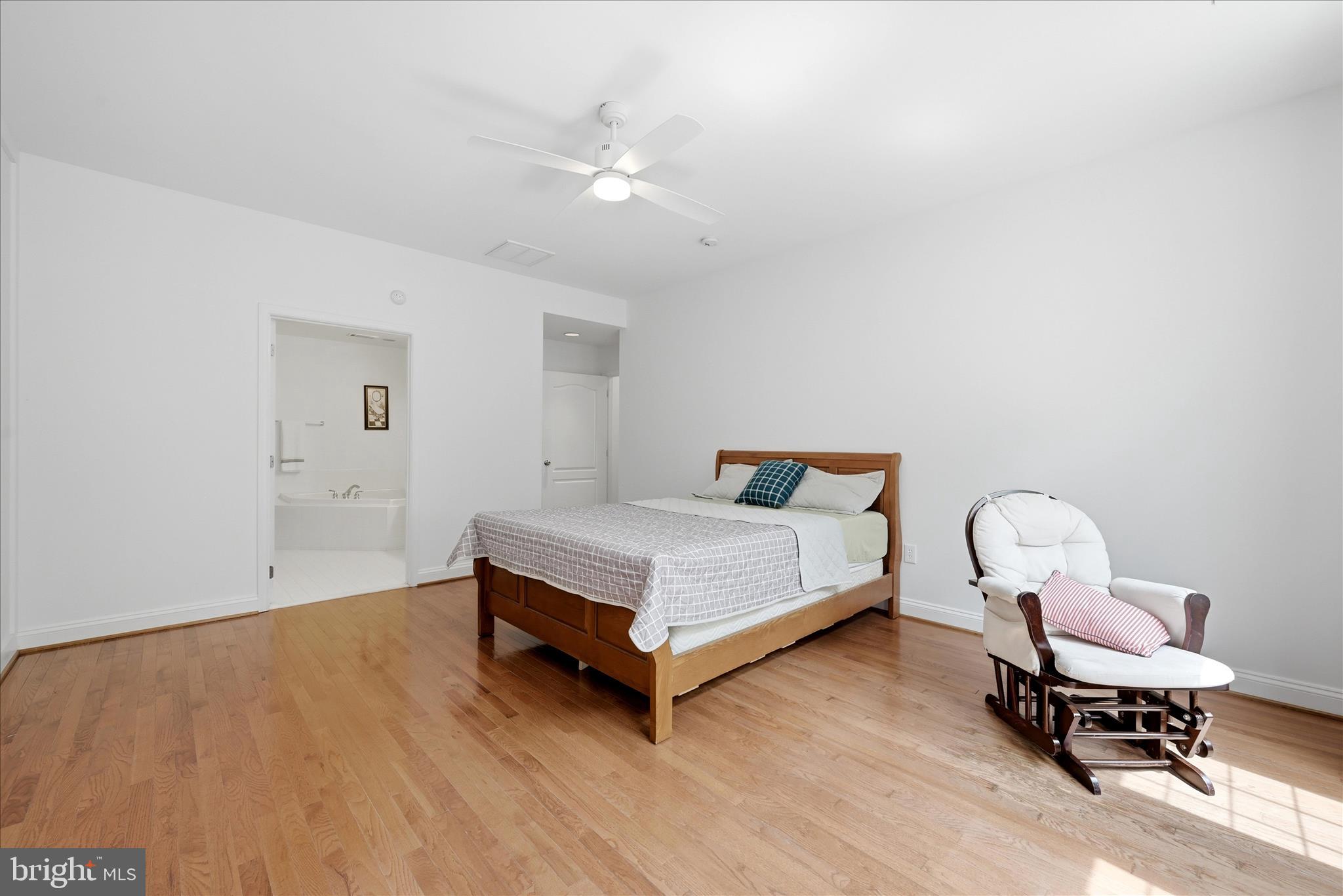 HAMMONDS MILL - Residential