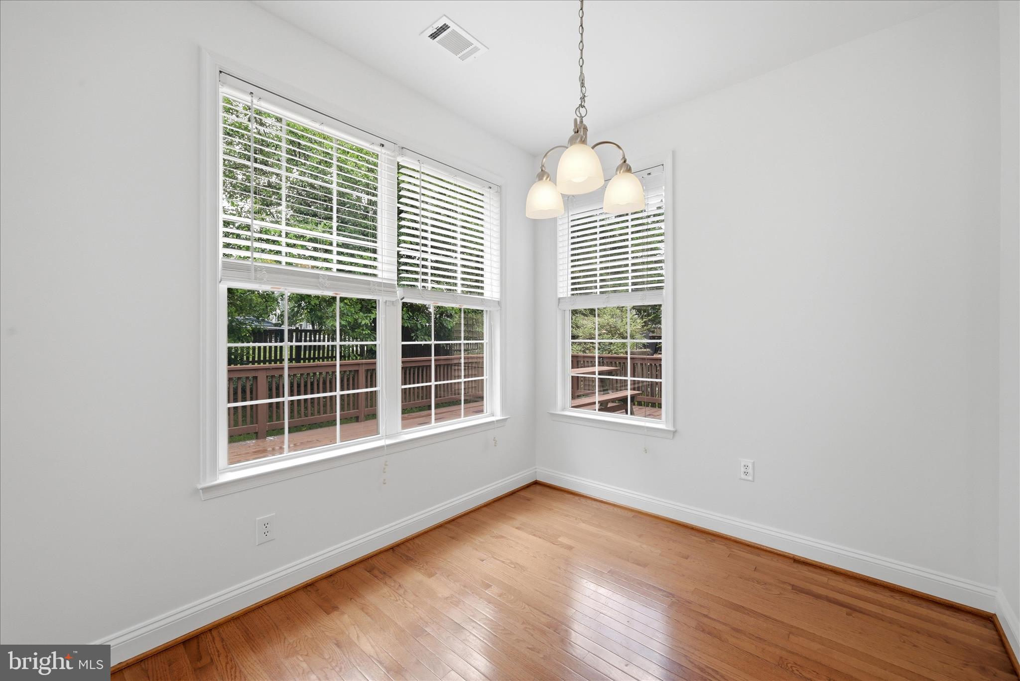 HAMMONDS MILL - Residential