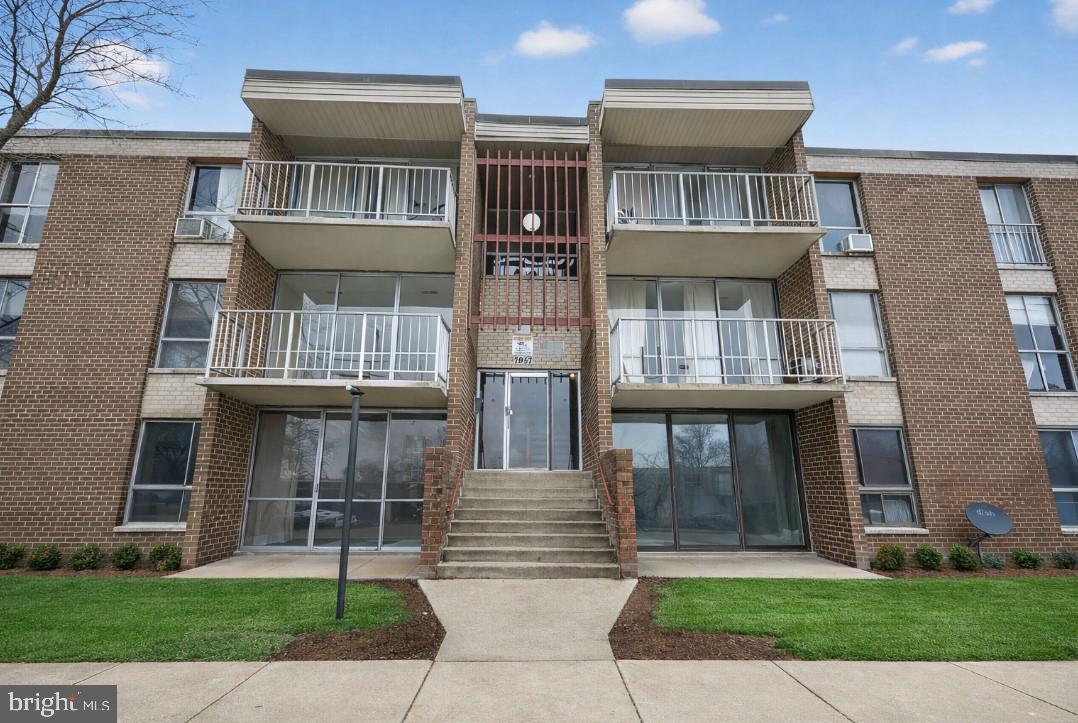 Spacious 3-bedroom condo with balcony and prime access to University Blvd!! This 3-bedroom, 2-bath condo has generous square footage and a layout filled with natural light, highlighted by an expansive glass window and sliding door that open to a private deck. The living areas feature ample wall space, providing a strong foundation for redesign and customization. The unit is ready for updates and presents an excellent opportunity for buyers looking to renovate and build equity. If you are searching for a starter residence, a hands-on improvement project, or a rental investment, this property offers flexibility and long-term potential. Ideally positioned near University Boulevard and Riggs Road, the location has convenient access to New Hampshire Avenue and I-495 for commuting throughout the DC metro area. Nearby shopping and dining options include Langley Park Plaza and a variety of local restaurants along University Blvd. Outdoor enthusiasts will appreciate proximity to Adelphi Manor Community Park, the Adelphi Manor Archery Range, and neighborhood green spaces. Public transportation options along the main corridors make daily travel straightforward.

Some images may reflect virtual staging or digital editing, including removal of personal property, to help showcase the home.