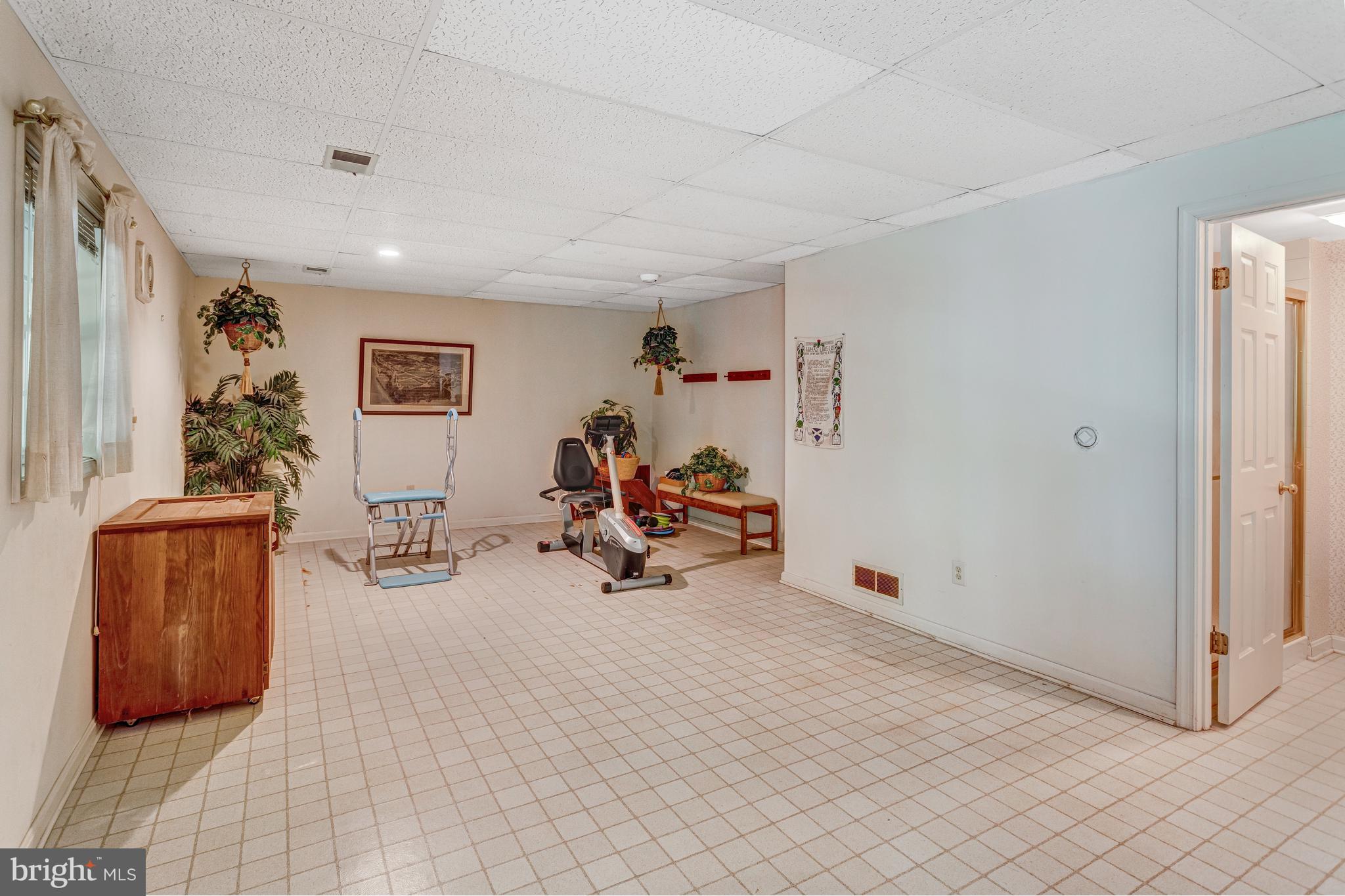 OAKWOOD ESTATES - Residential