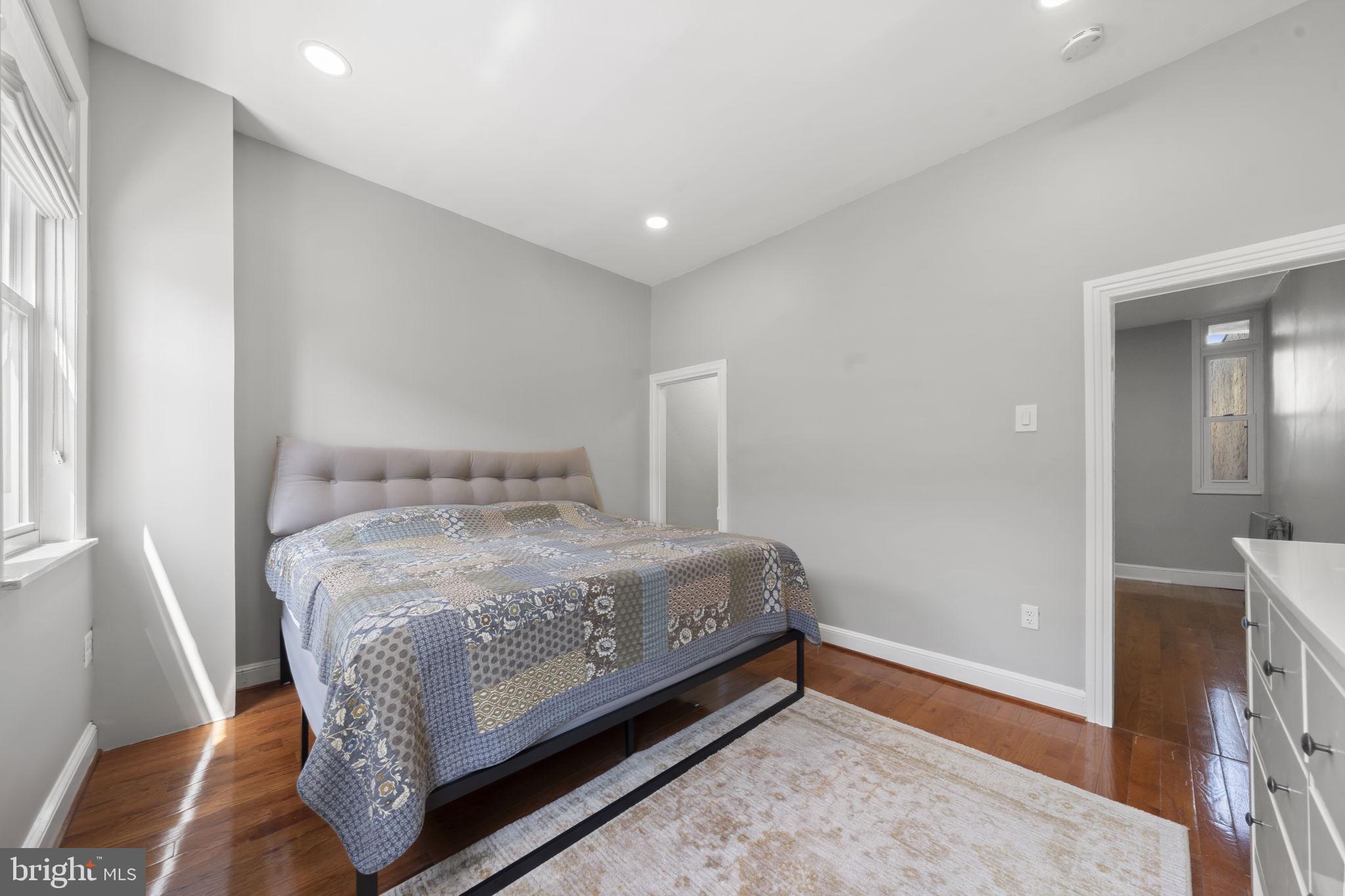 PASSYUNK SQUARE - Residential