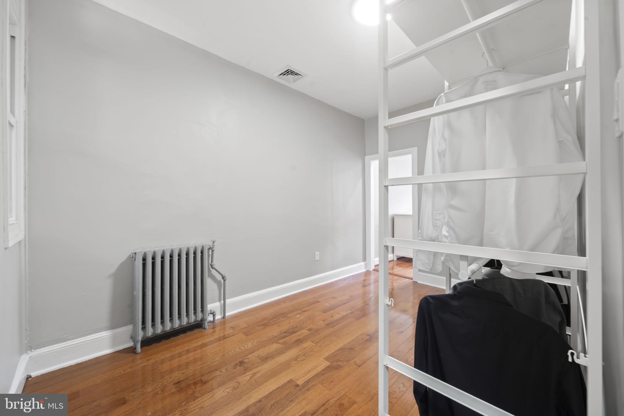 PASSYUNK SQUARE - Residential