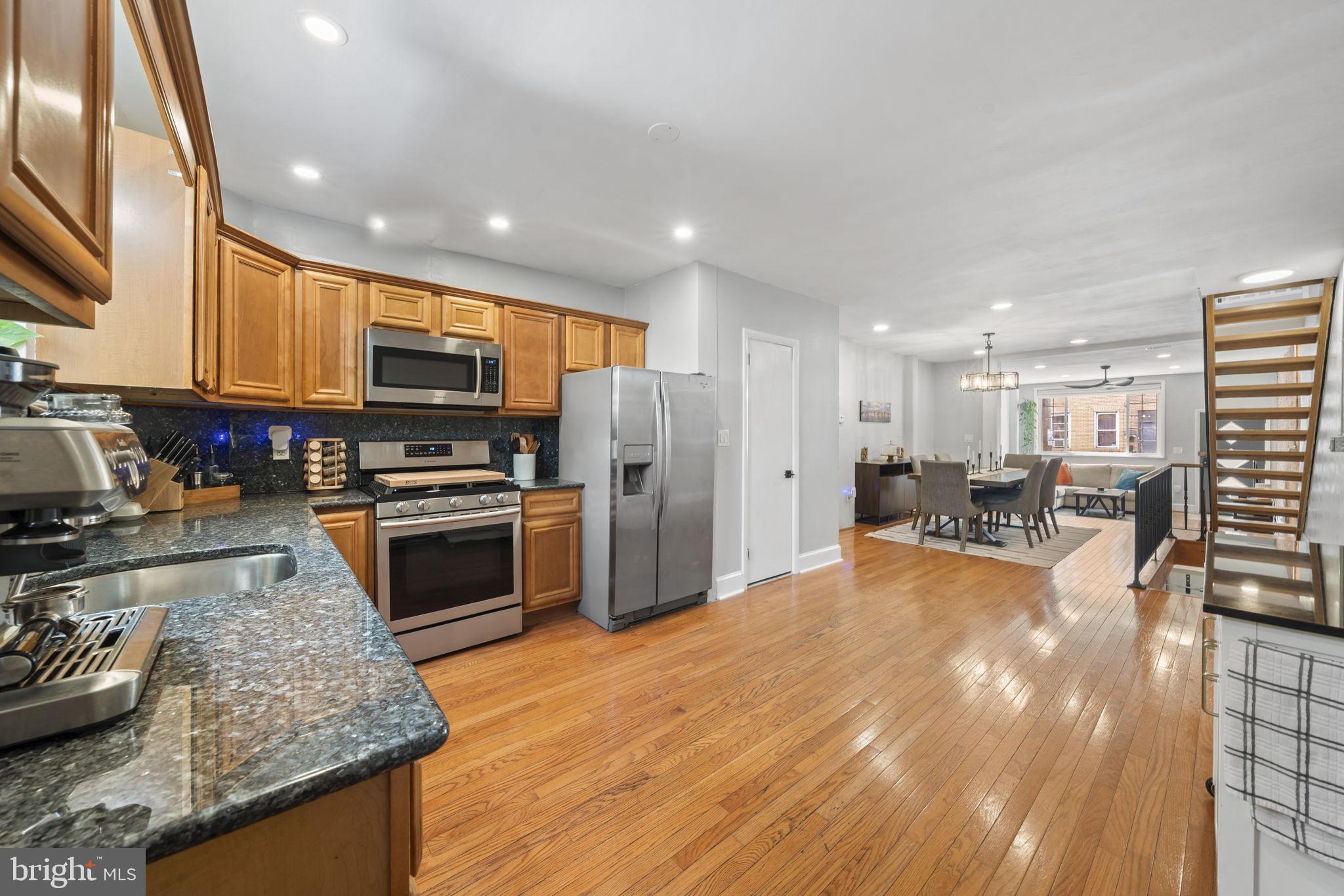 PASSYUNK SQUARE - Residential