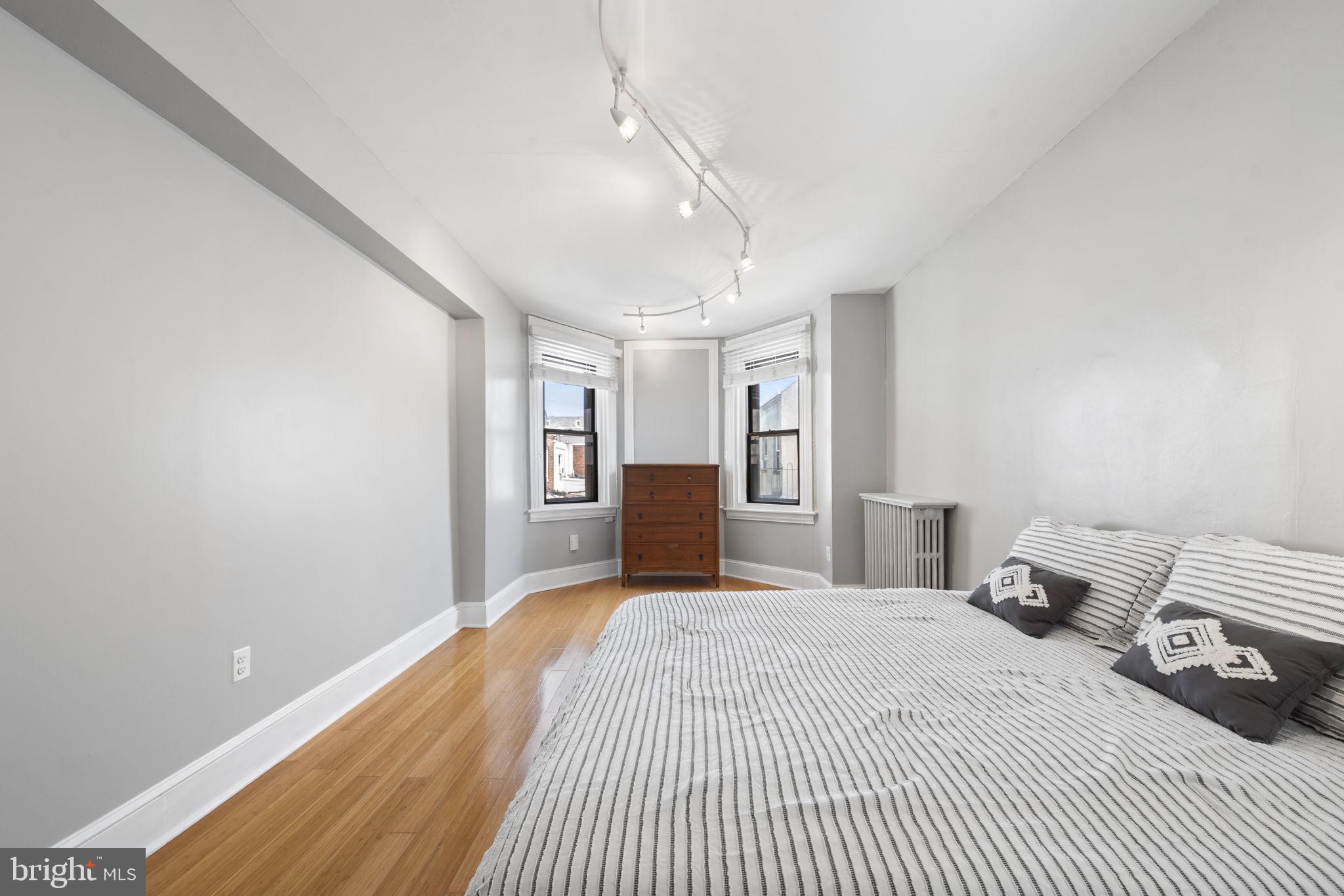 PASSYUNK SQUARE - Residential