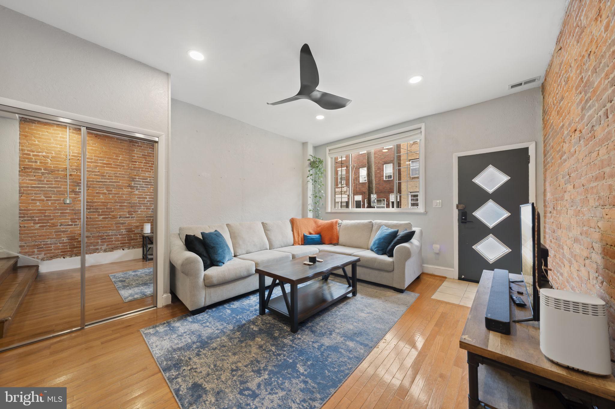 PASSYUNK SQUARE - Residential