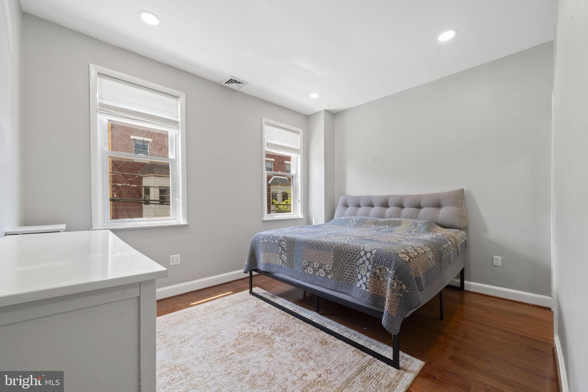 PASSYUNK SQUARE - Residential