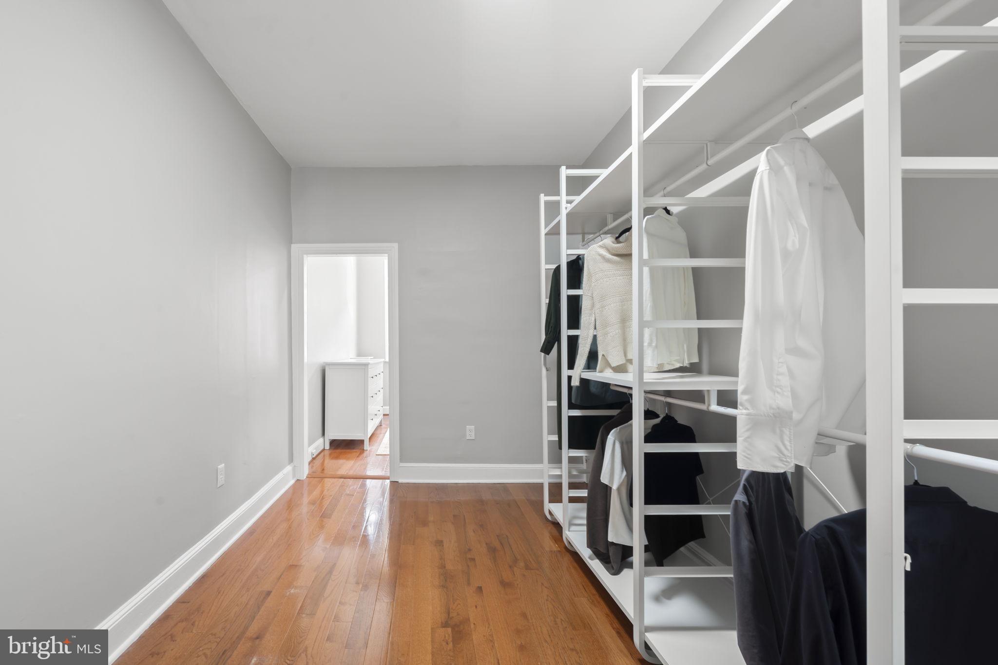 PASSYUNK SQUARE - Residential
