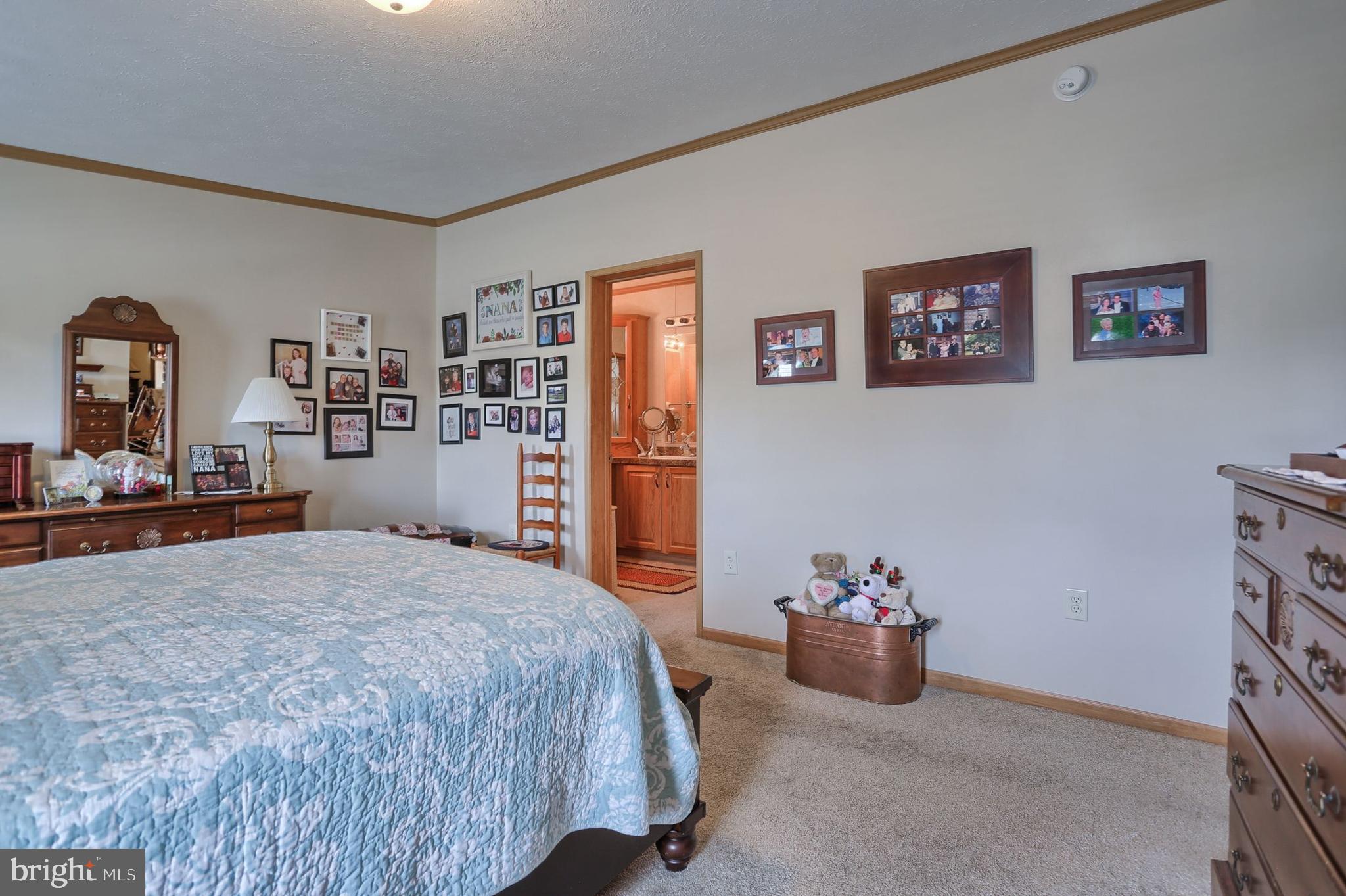 STONE HILL VILLAGE - Residential