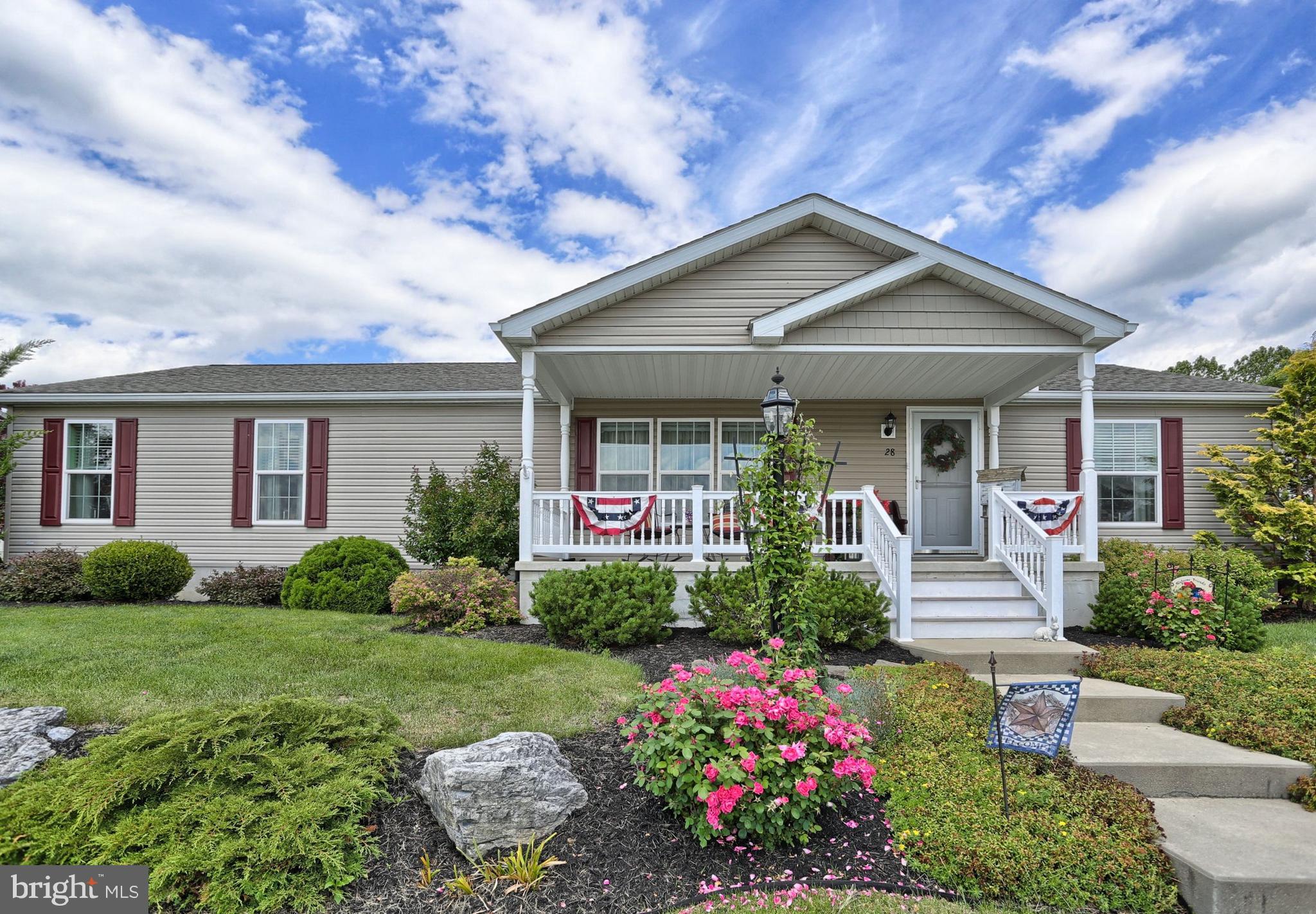 STONE HILL VILLAGE - Residential