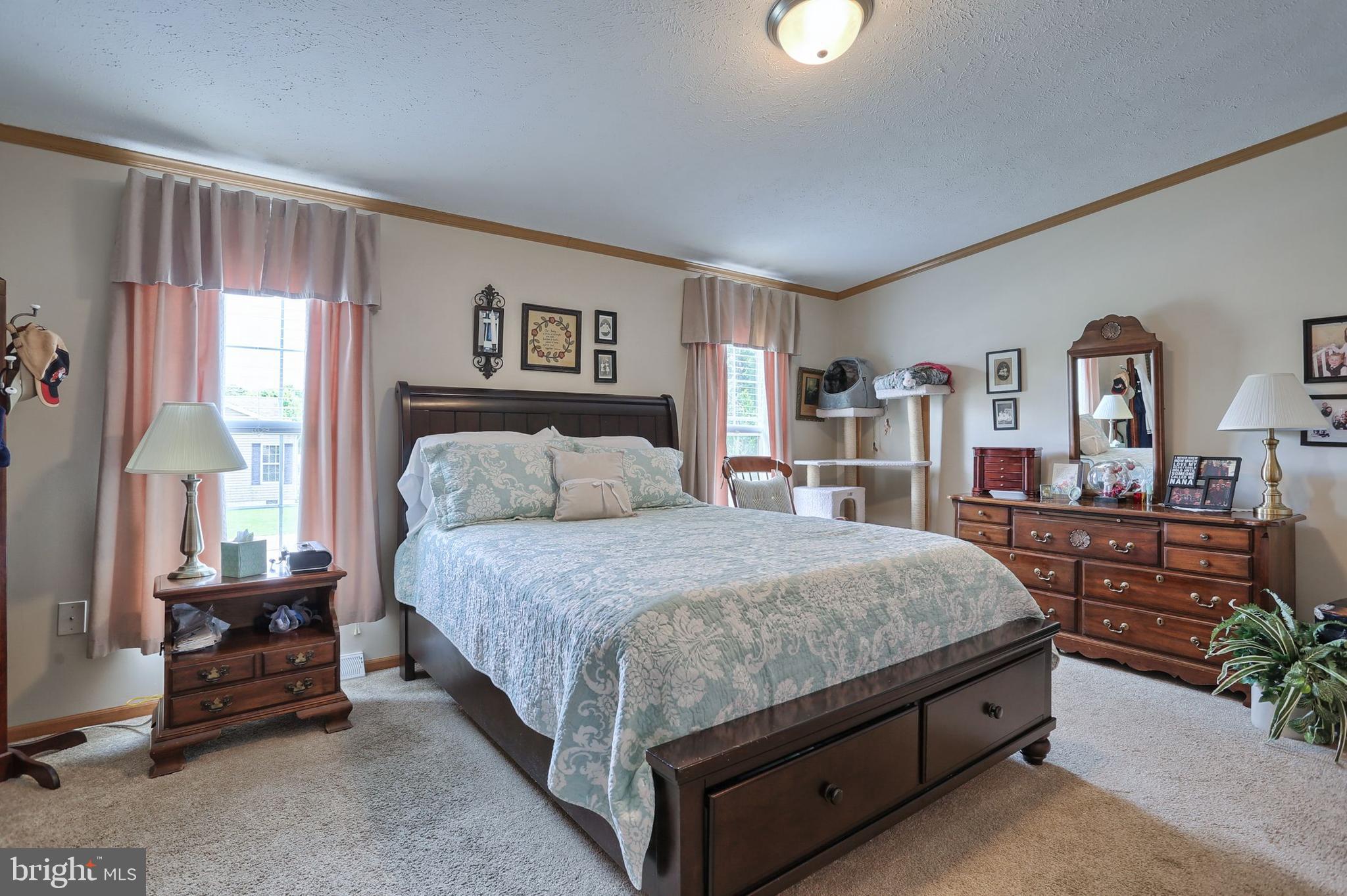 STONE HILL VILLAGE - Residential