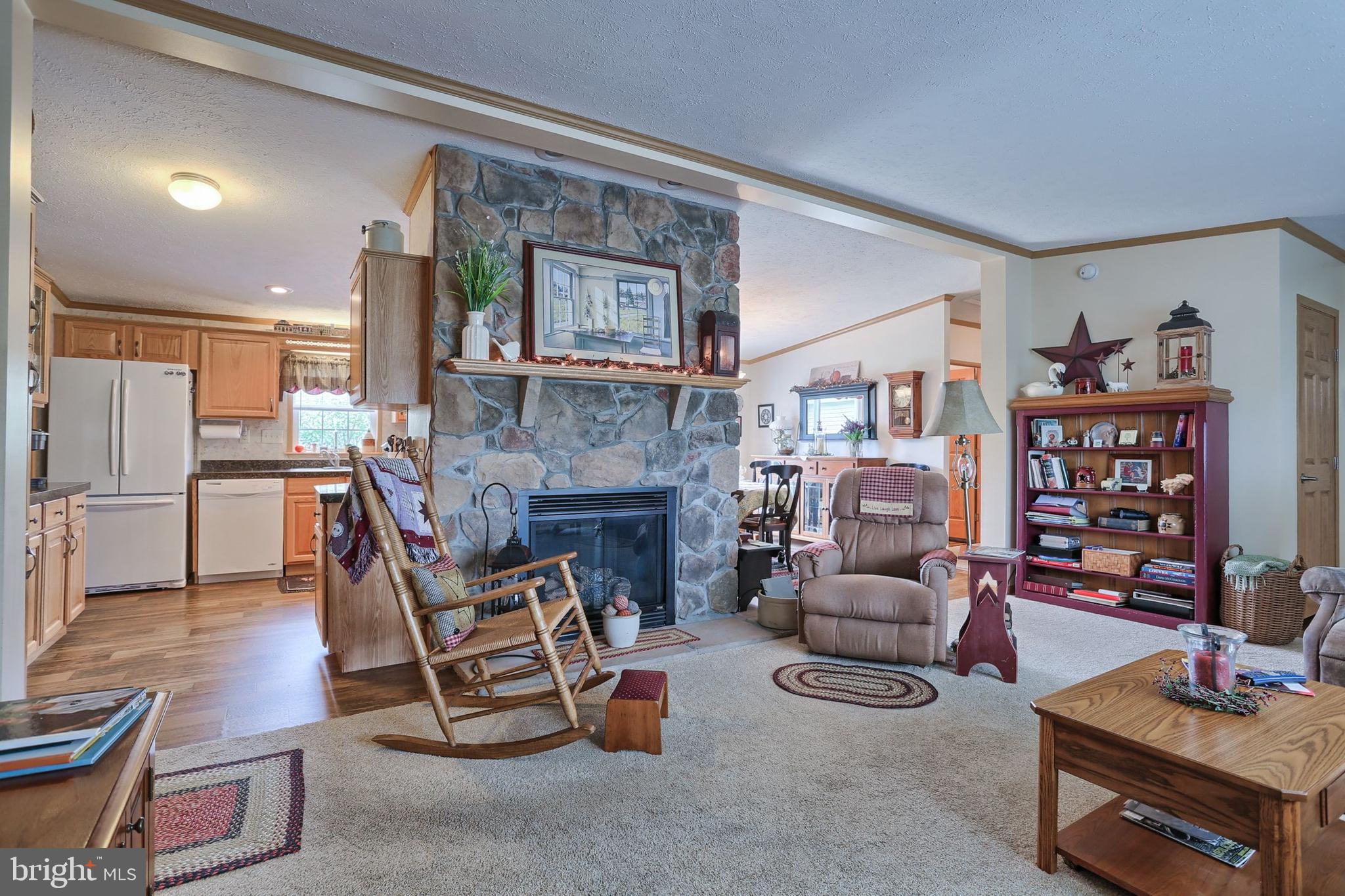 STONE HILL VILLAGE - Residential