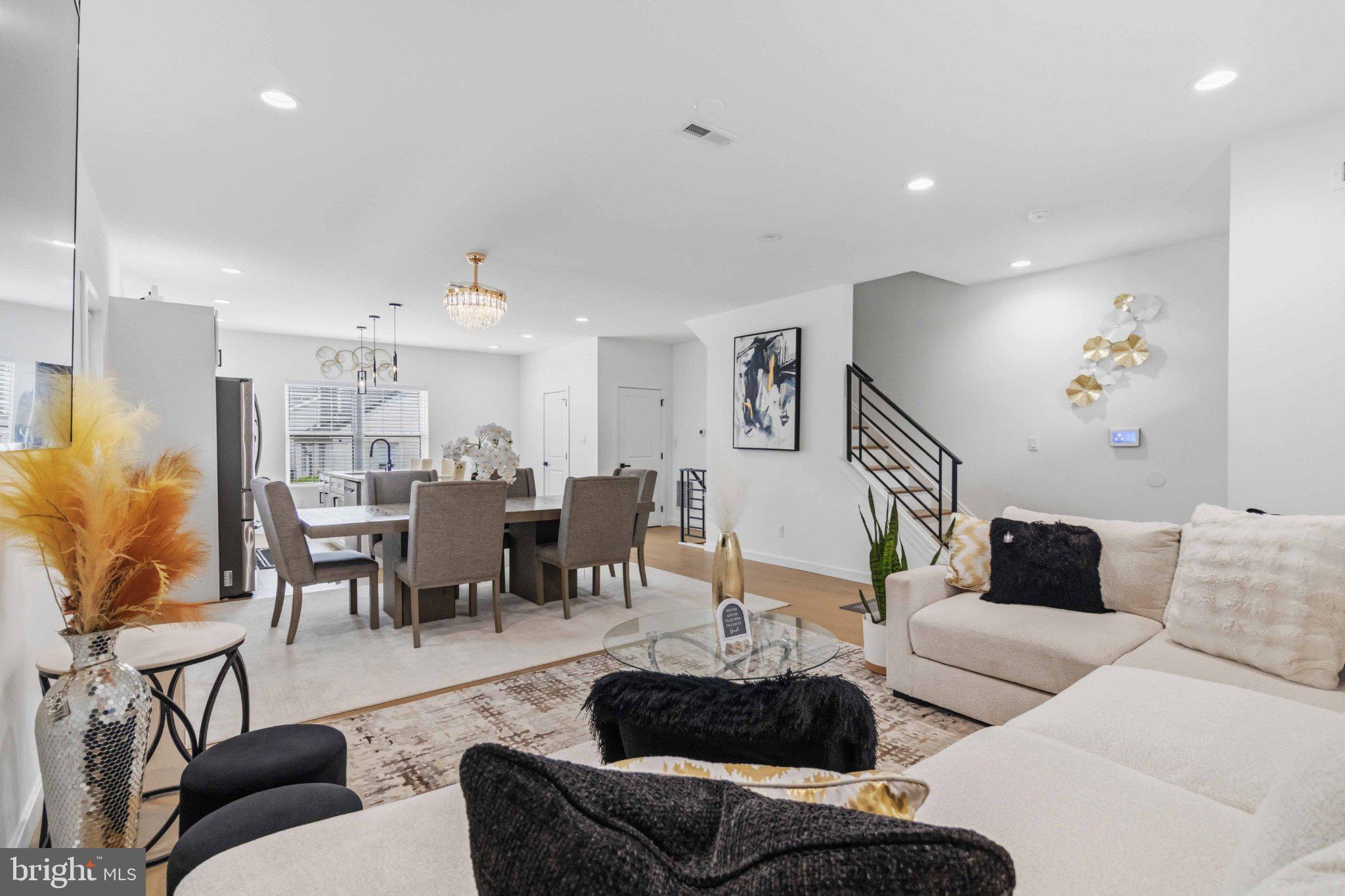RHAWNHURST - Residential