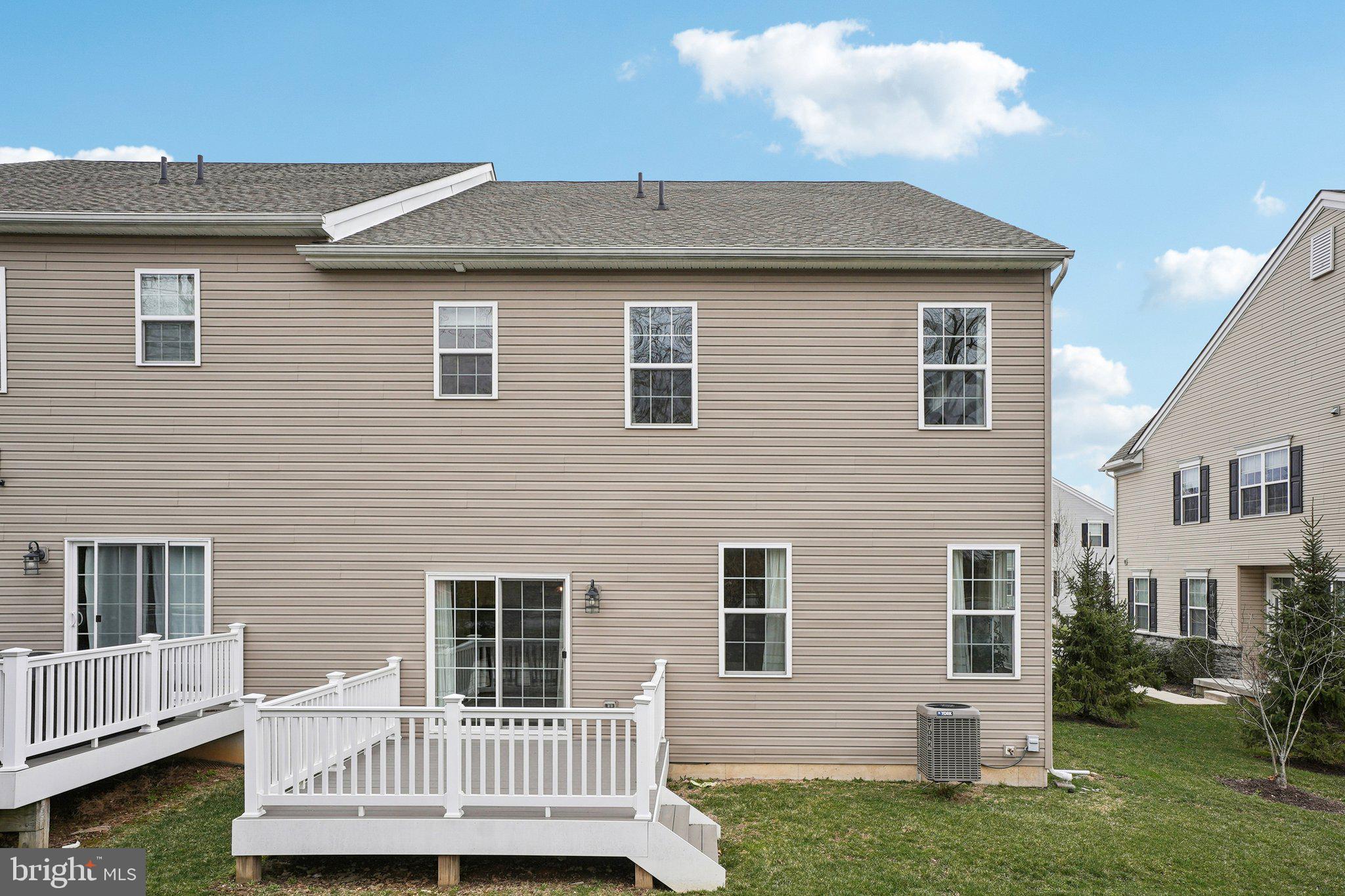 THE RESERVE AT GLEN LOCH - Residential