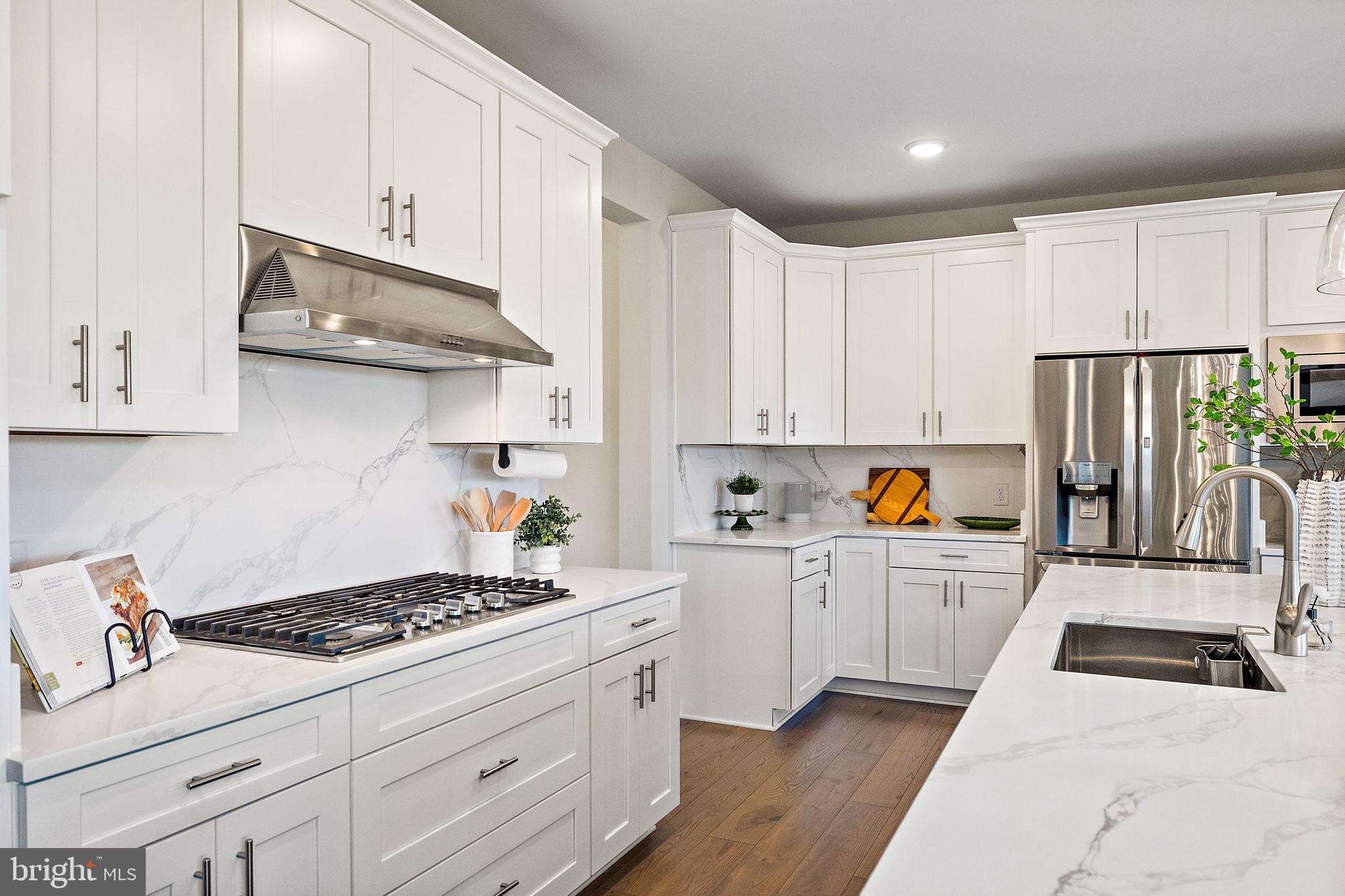 WHITEHALL - Residential