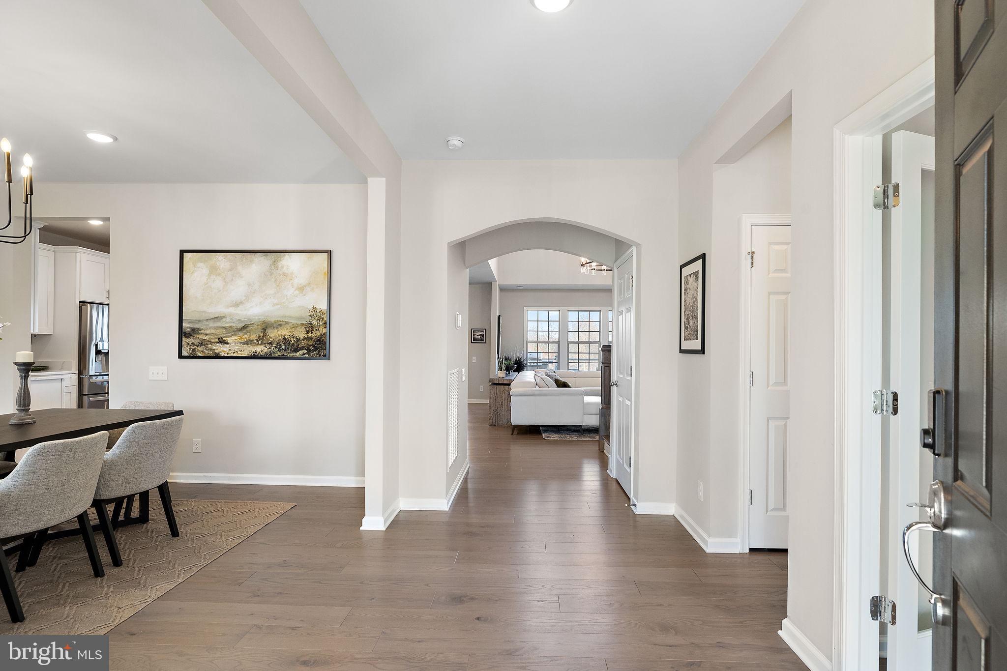 WHITEHALL - Residential