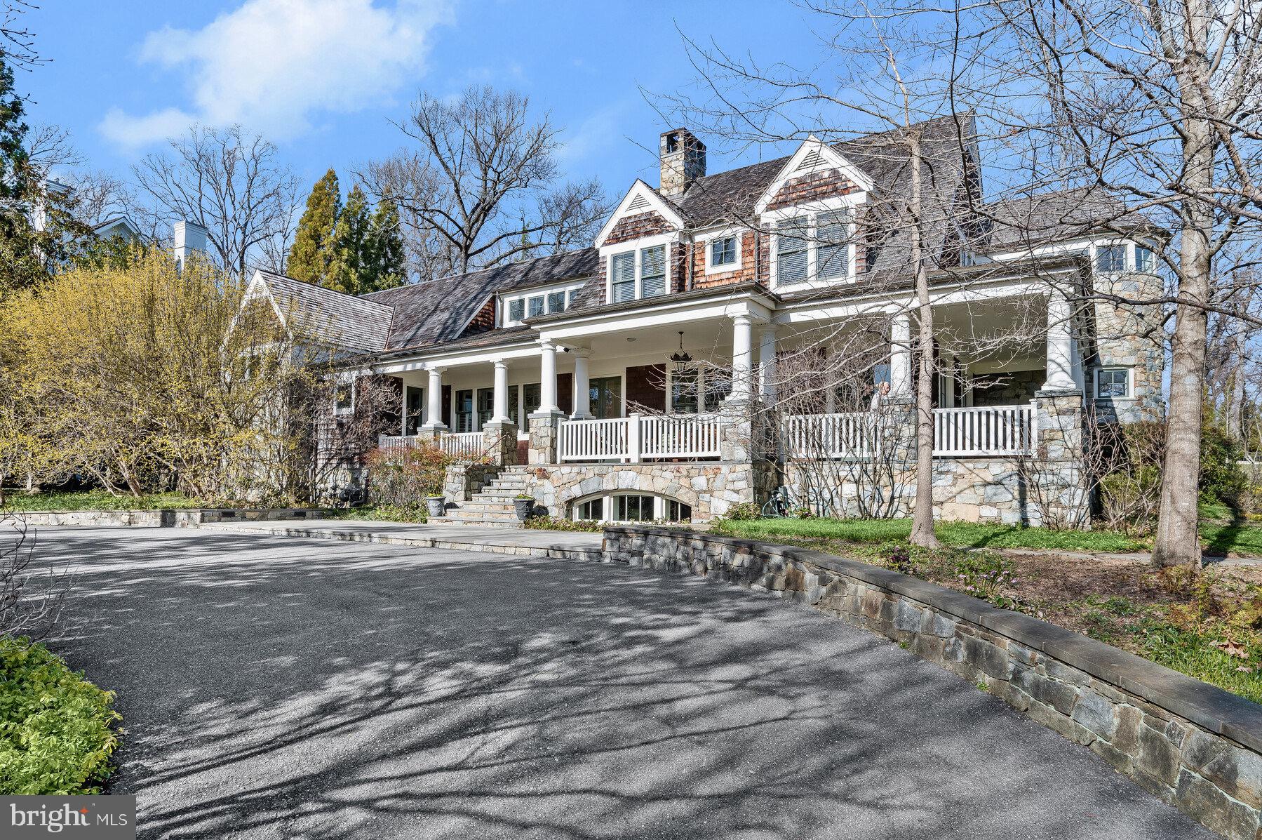 BRADLEY HILLS GROVE - Residential