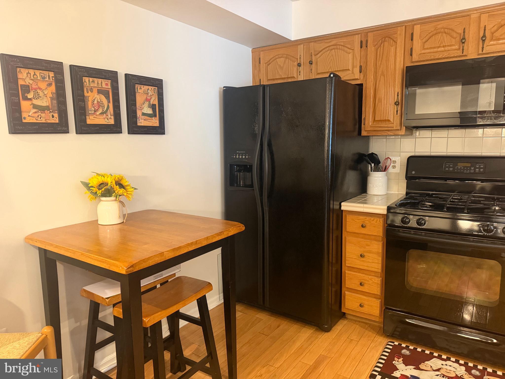 DELAIRE LANDING - Residential
