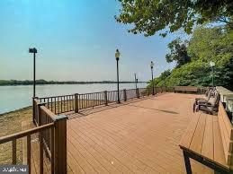 DELAIRE LANDING - Residential
