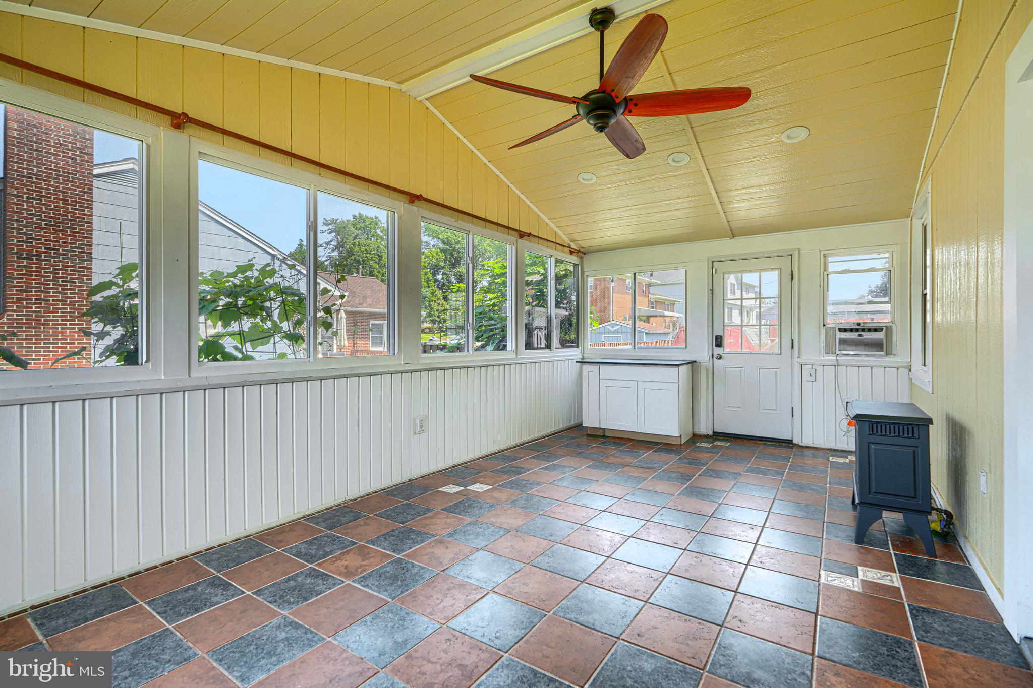 LINTHICUM HEIGHTS - Residential