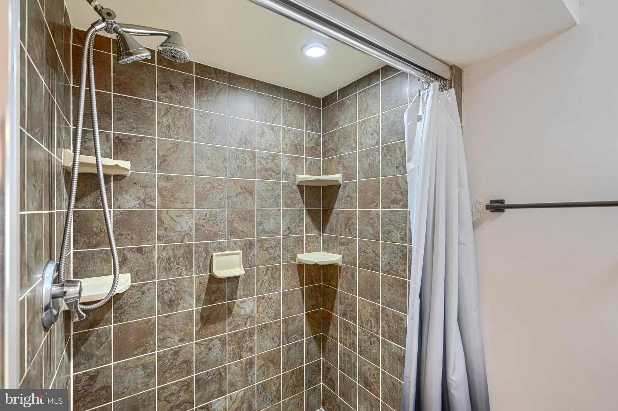 LINTHICUM HEIGHTS - Residential