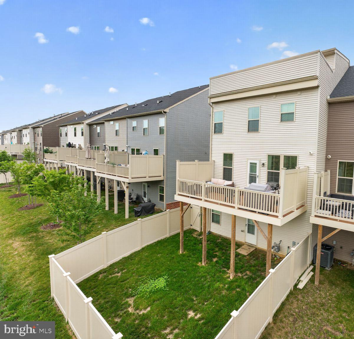 TIMOTHY BRANCH TOWNS - Residential