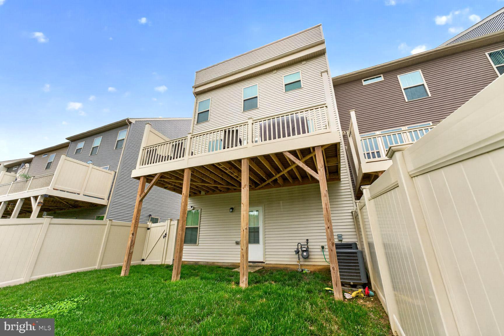 TIMOTHY BRANCH TOWNS - Residential