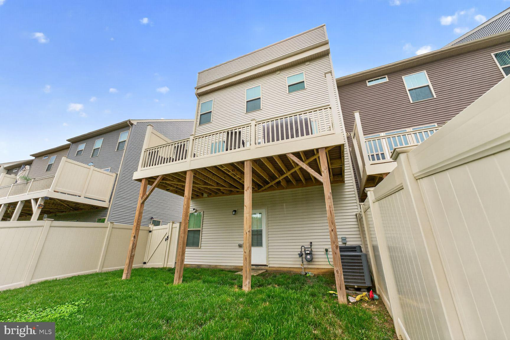 TIMOTHY BRANCH TOWNS - Residential
