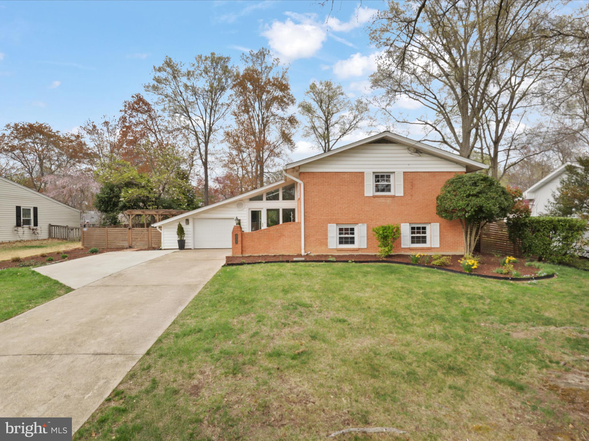 STRATFORD ON THE POTOMAC - Residential