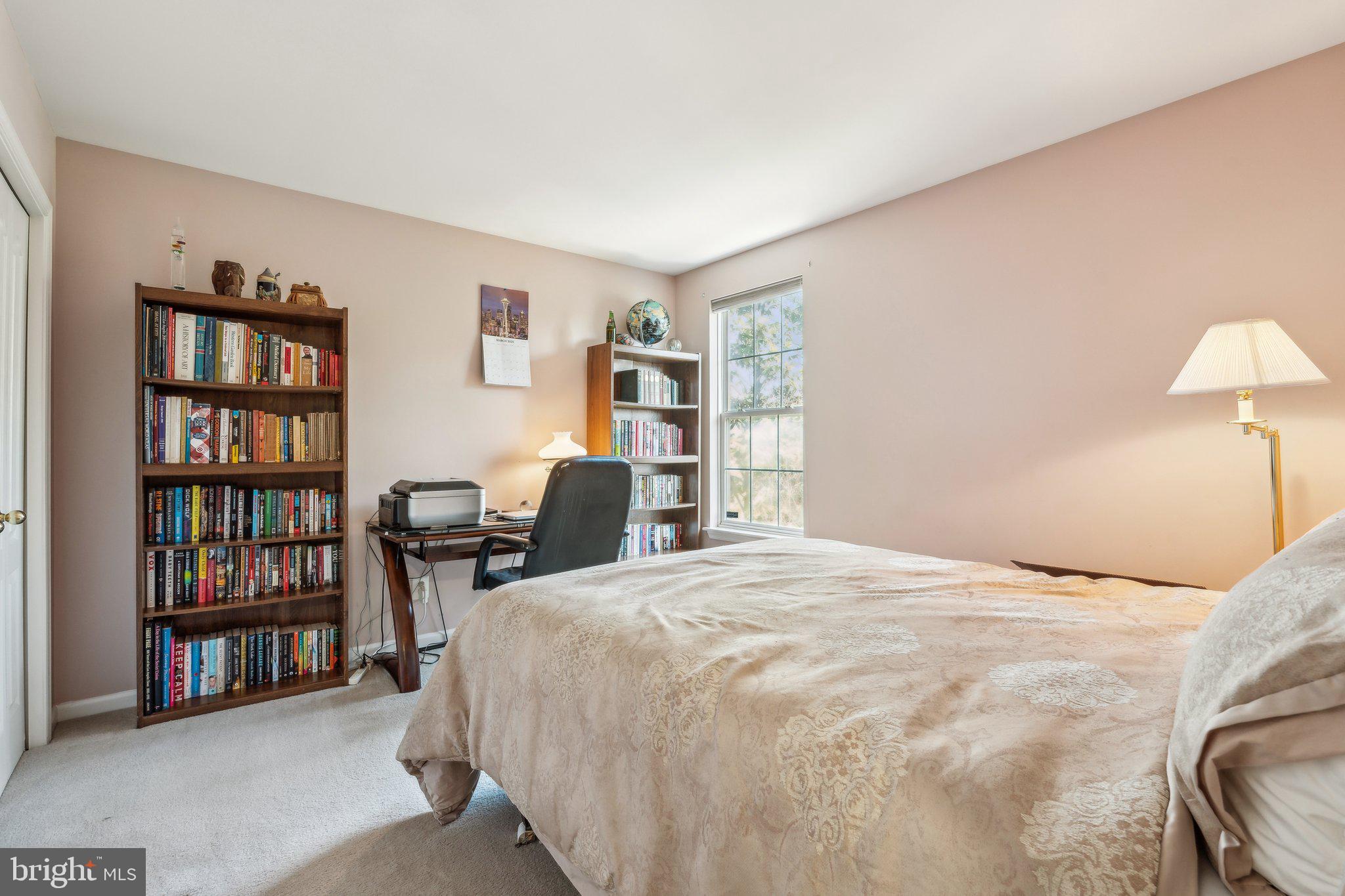 ASHBURN FARM - Residential