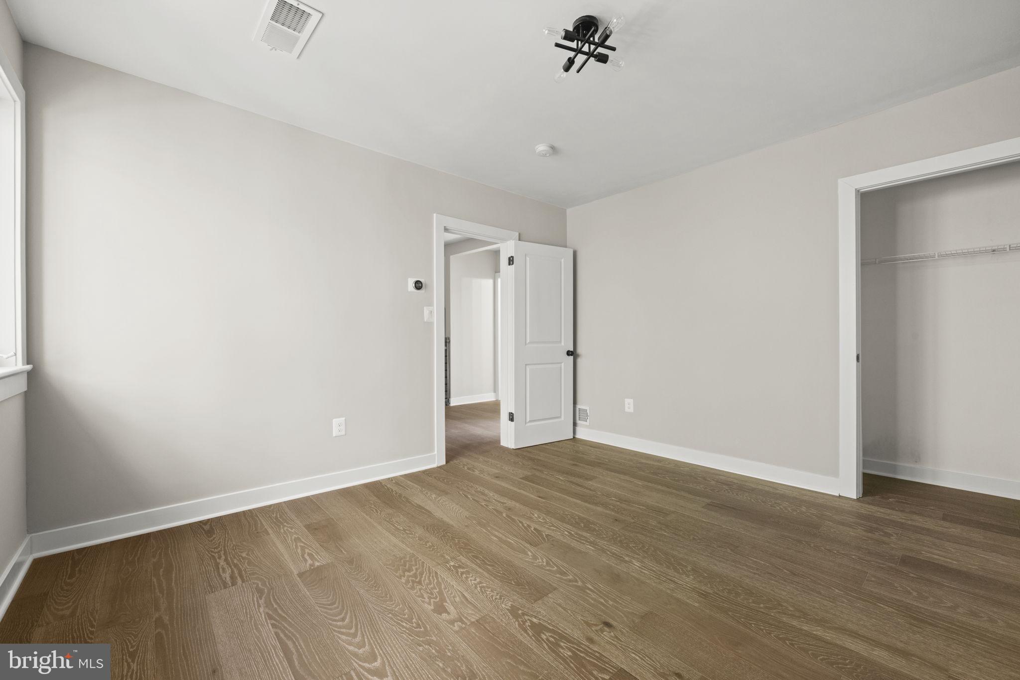 BIRCHWOOD - Residential
