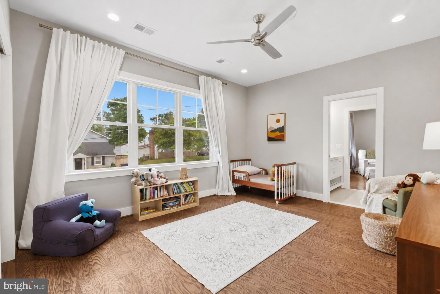CITY PARK HOMES - Residential