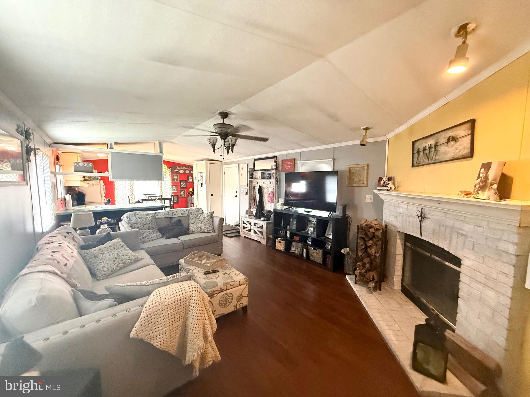 HARFORD VILLAGE - Residential