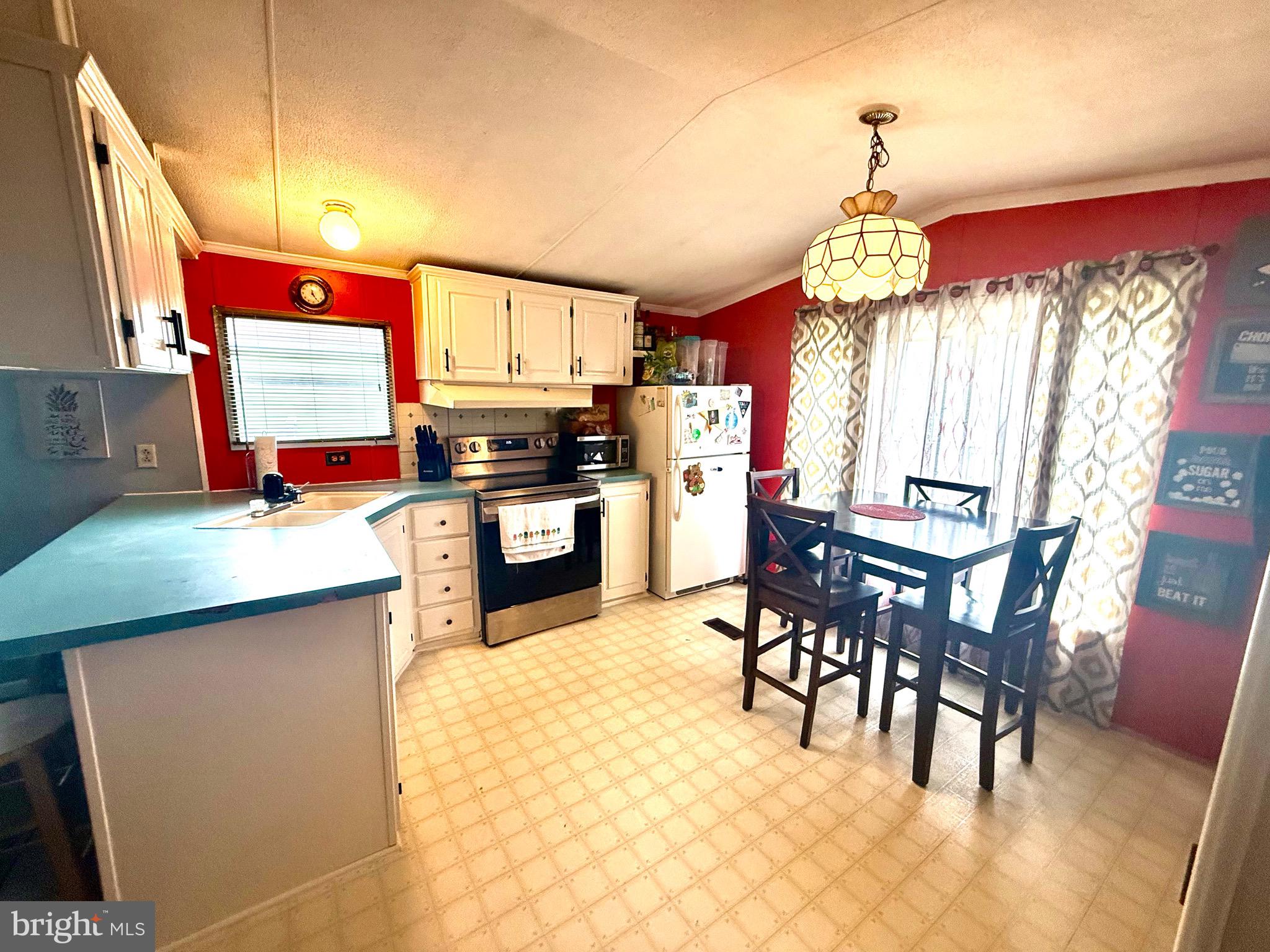 HARFORD VILLAGE - Residential