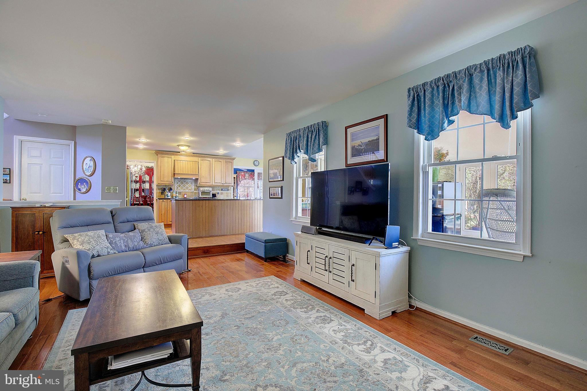 PLEASANT PLAINS - Residential